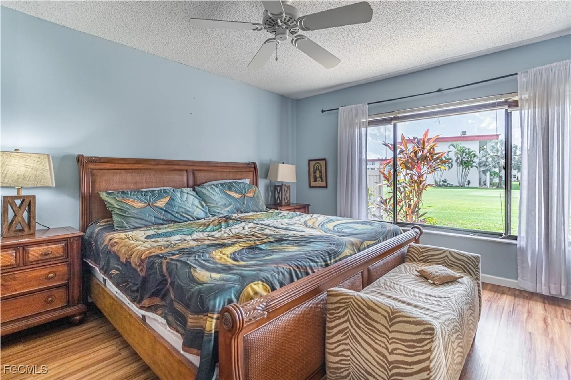 Property Slideshow image 6 of 41 | 1709 bent tree cir, Fort Myers, FL, 33907