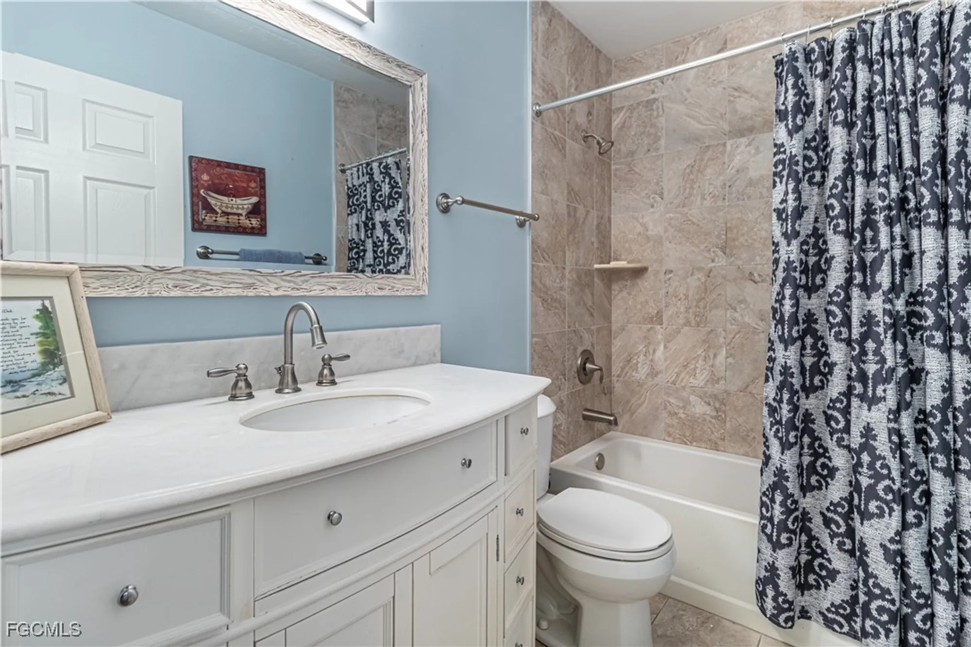 Property Slideshow image 7 of 41 | 1709 bent tree cir, Fort Myers, FL, 33907