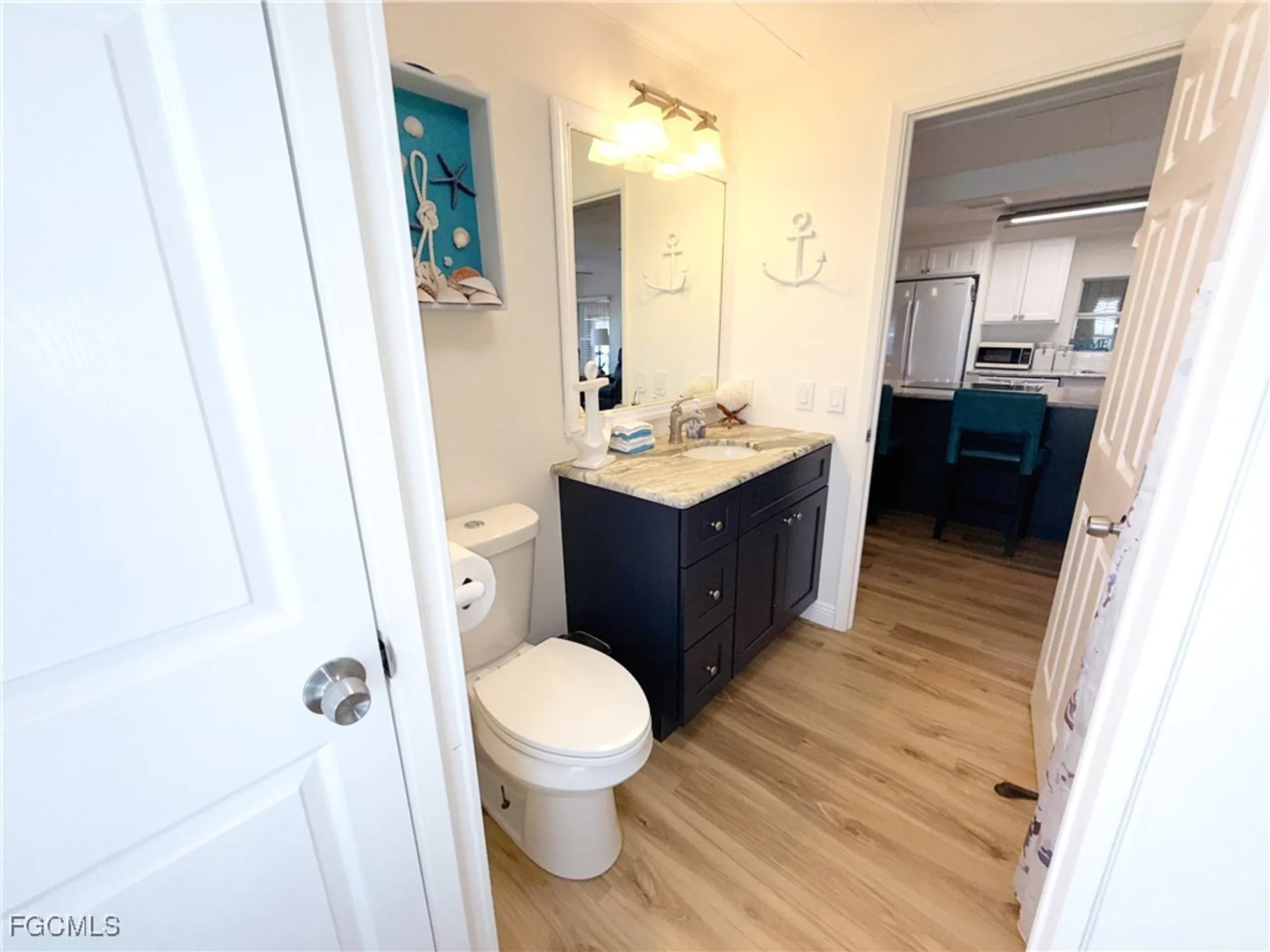 Property Slideshow image 14 of 31 | 5513 sir walter way, North Fort Myers, FL, 33917