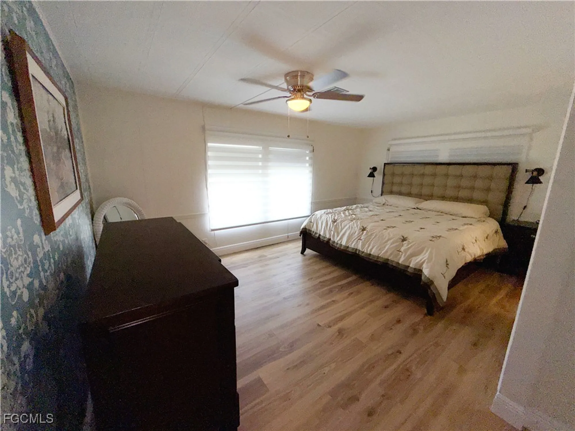 Property Slideshow image 16 of 31 | 5513 sir walter way, North Fort Myers, FL, 33917