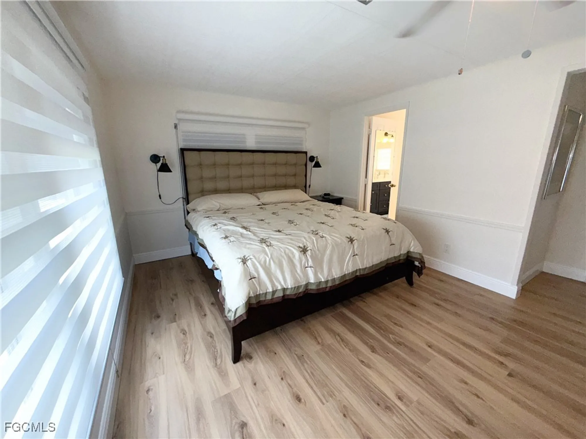 Property Slideshow image 17 of 31 | 5513 sir walter way, North Fort Myers, FL, 33917