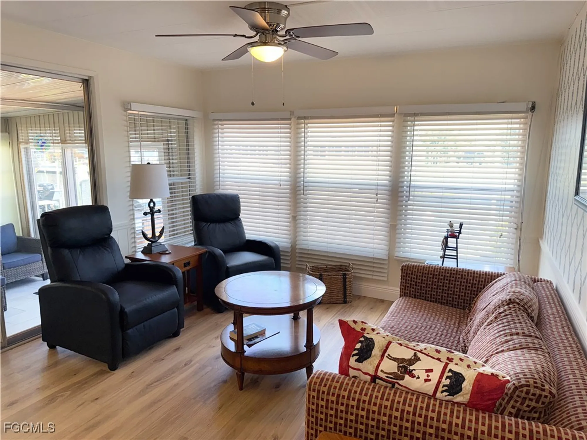 Property Slideshow image 5 of 31 | 5513 sir walter way, North Fort Myers, FL, 33917