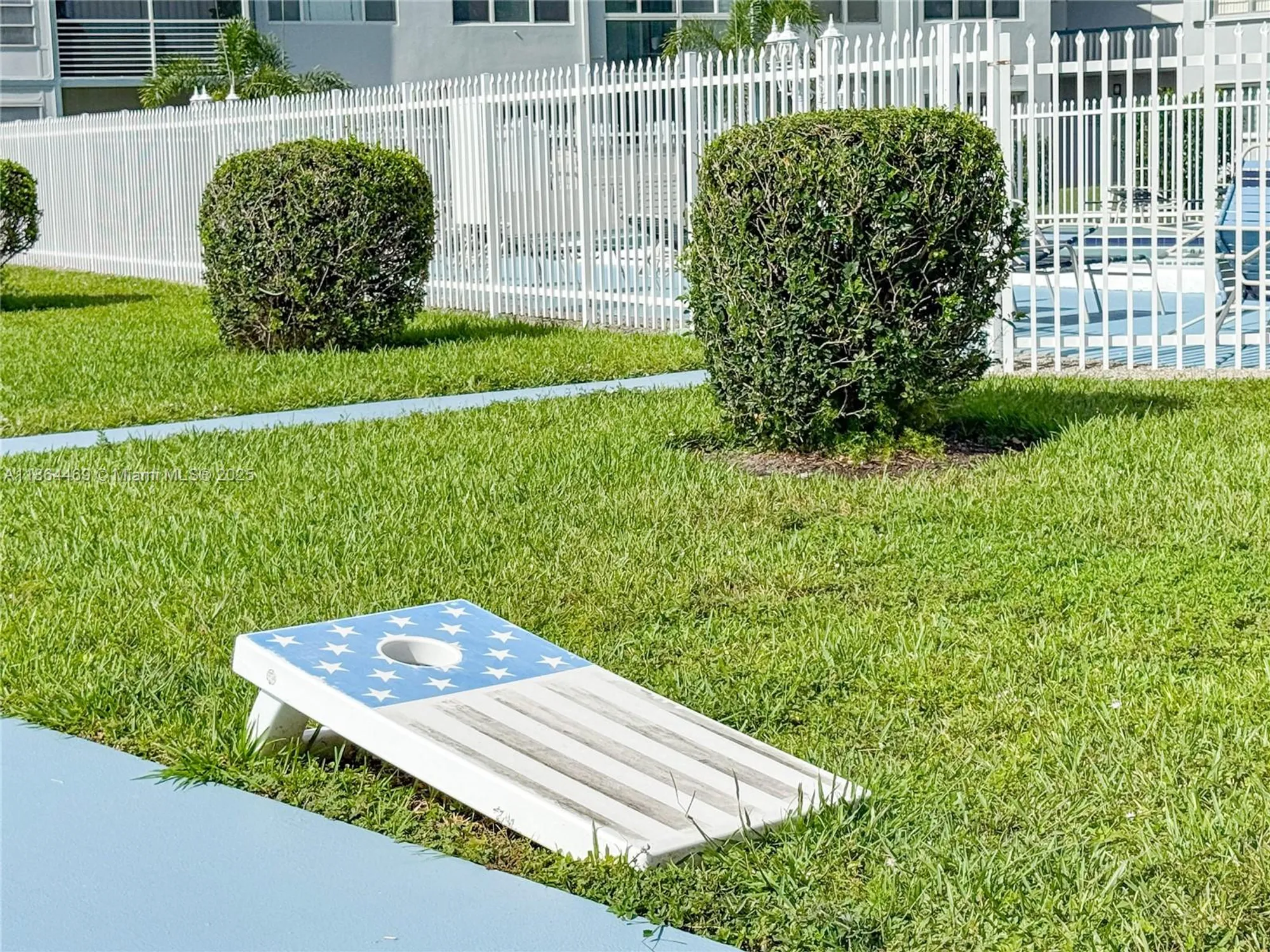 Property Slideshow image 27 of 50 | 2300 park ln apt 105, Hollywood, FL, 33021