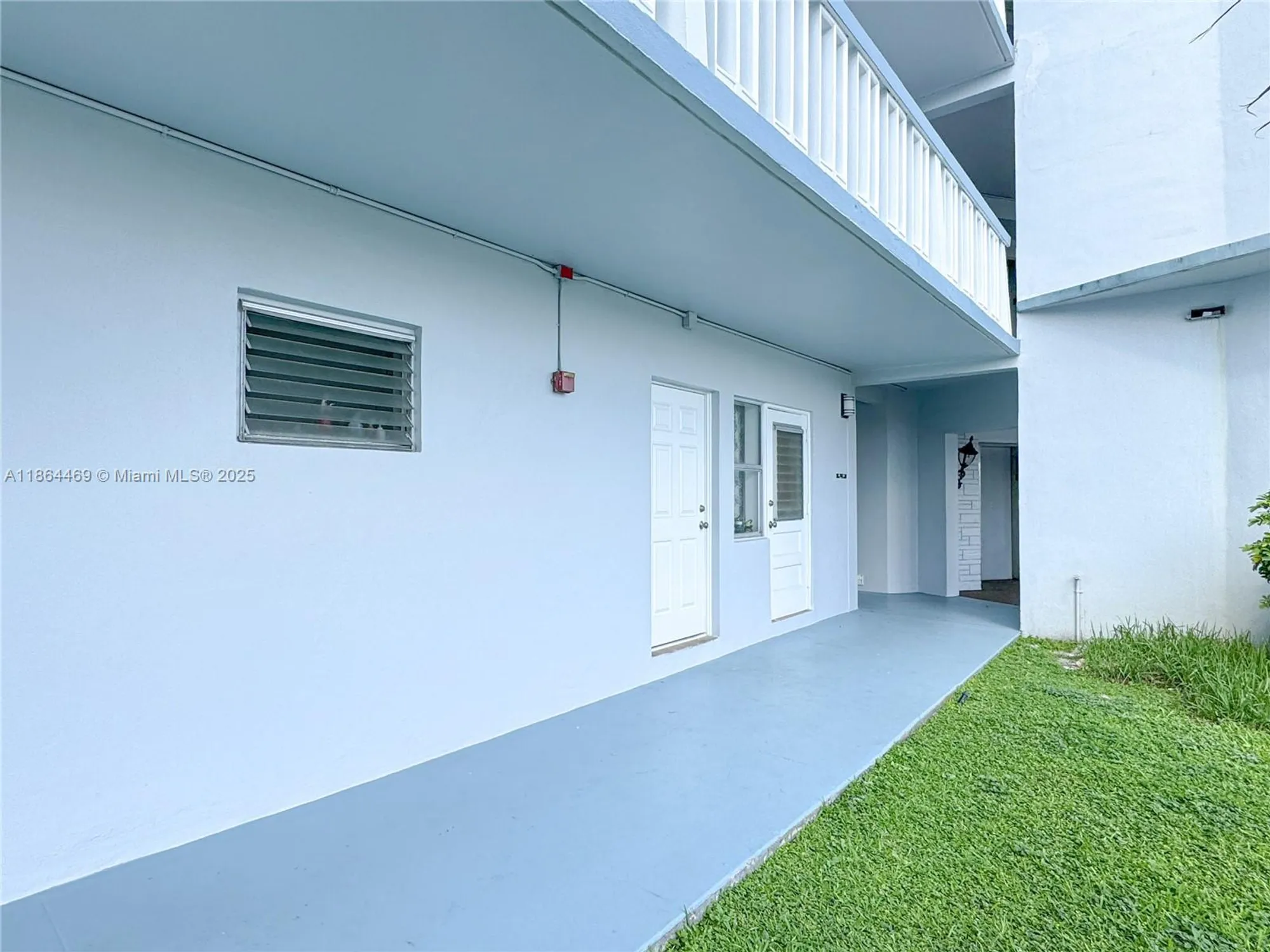 Property Slideshow image 20 of 50 | 2300 park ln apt 105, Hollywood, FL, 33021