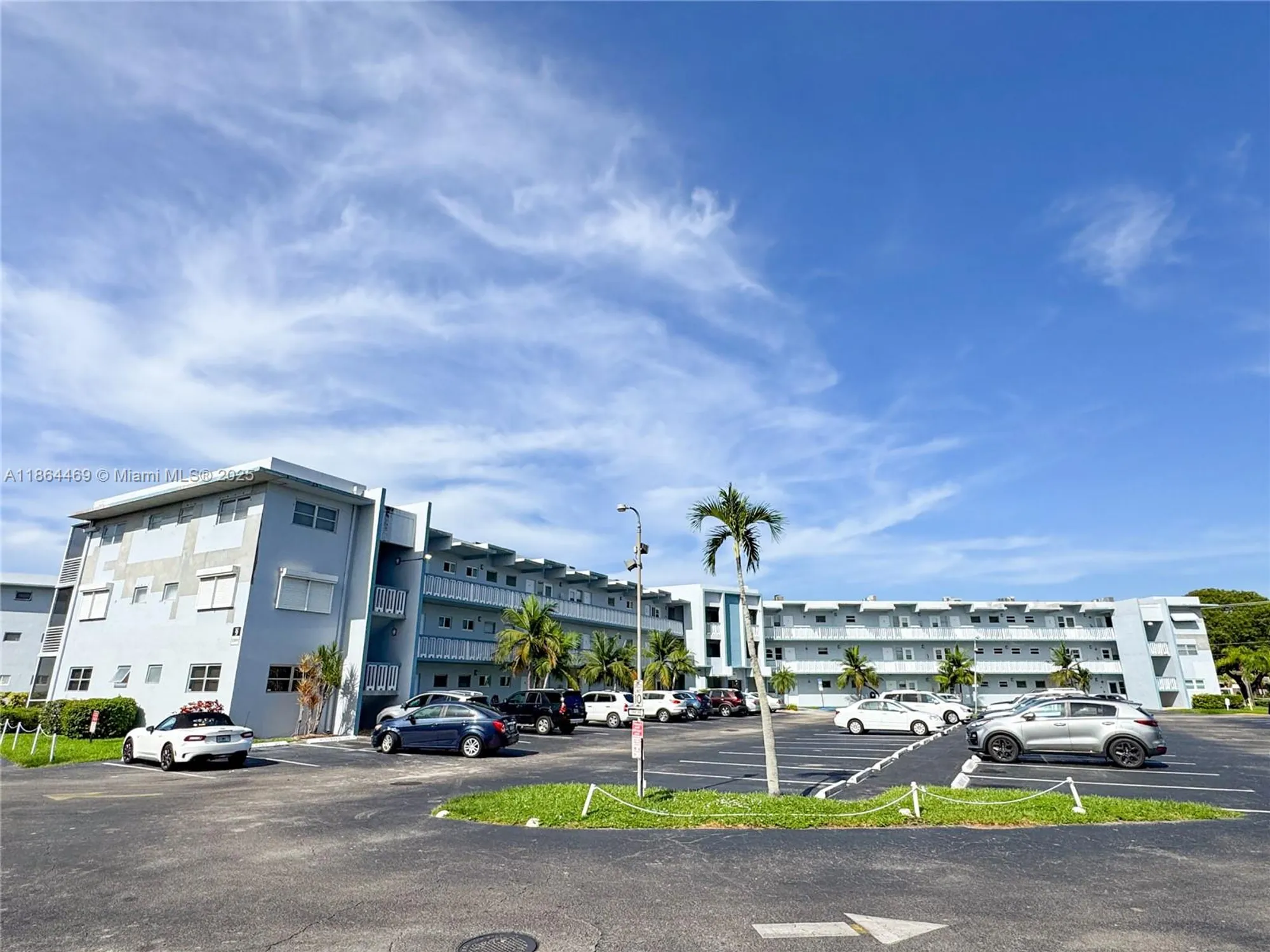 Property Slideshow image 42 of 50 | 2300 park ln apt 105, Hollywood, FL, 33021