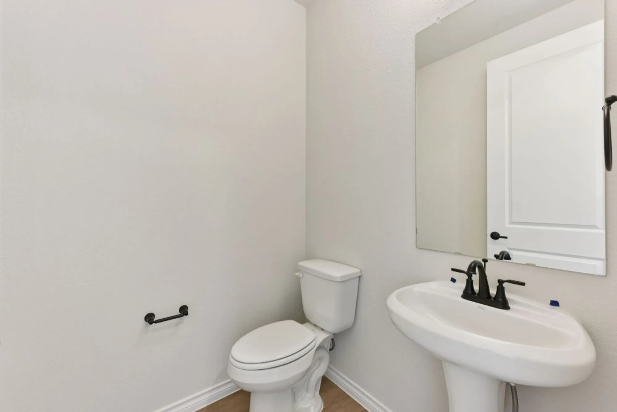 Property Slideshow image 12 of 33 | 105 antoinette way unit 102, San Marcos, TX, 78666