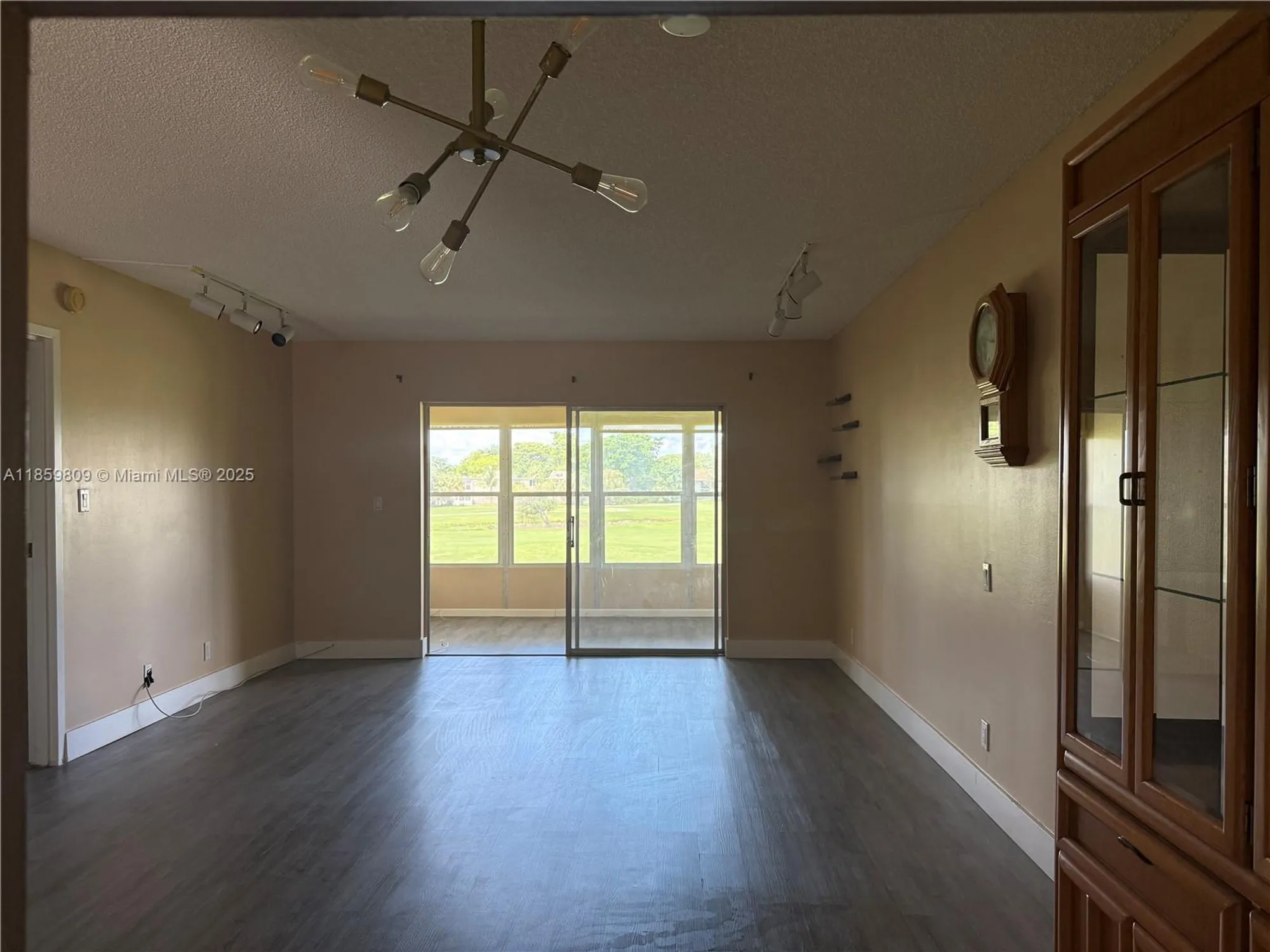 Property Slideshow image 10 of 22 | 1035 country club dr 208, Margate, FL, 33063