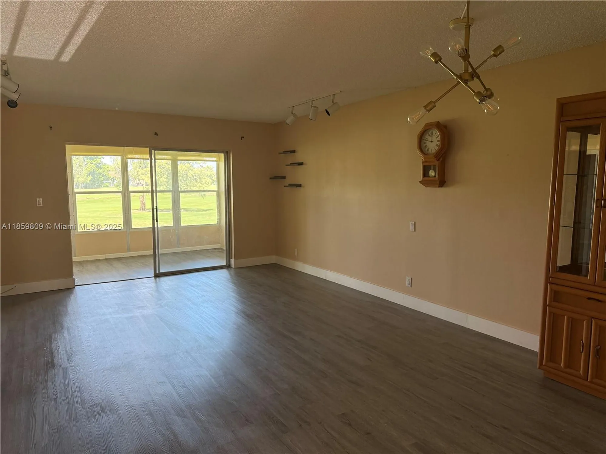 Property Slideshow image 8 of 22 | 1035 country club dr 208, Margate, FL, 33063