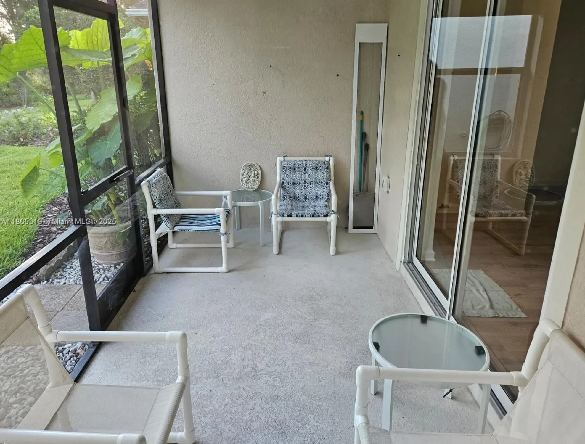 Property Slideshow image 11 of 28 | 115 heron point way, Deland, FL, 32724