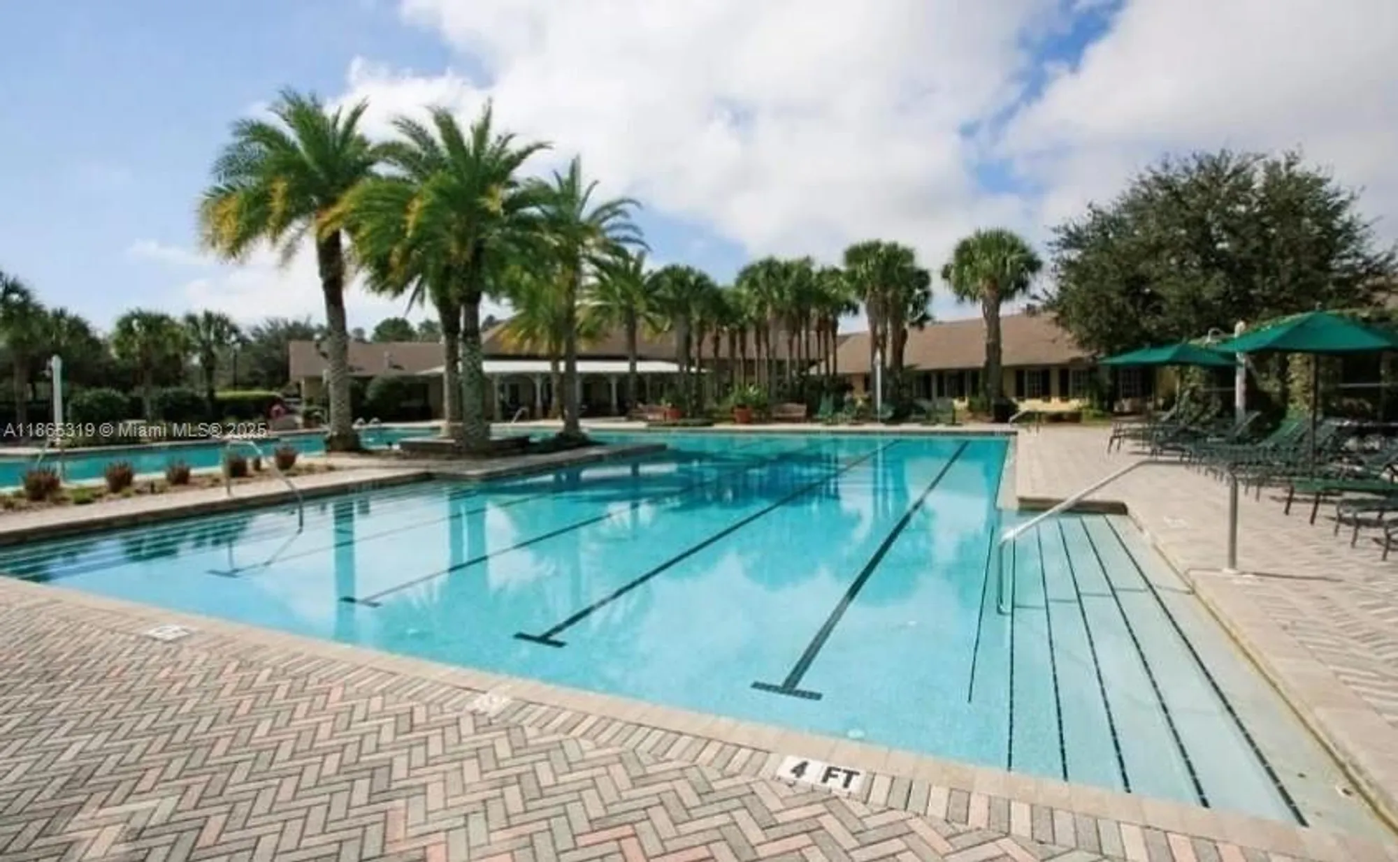 Property Slideshow image 23 of 28 | 115 heron point way, Deland, FL, 32724