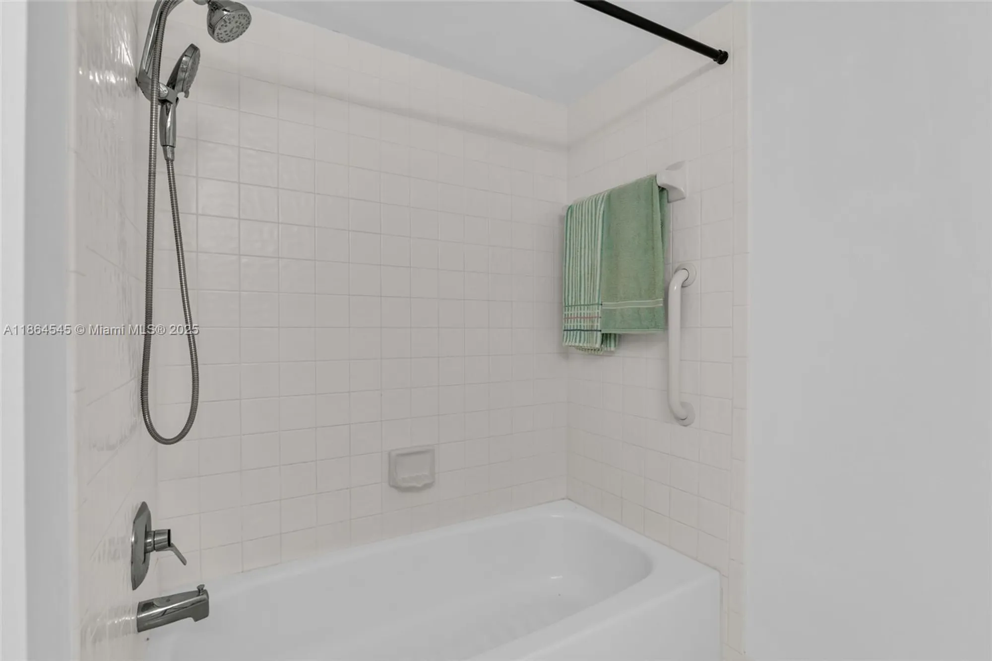 Property Slideshow image 17 of 62 | 7360 s oriole blvd 806, Delray Beach, FL, 33446