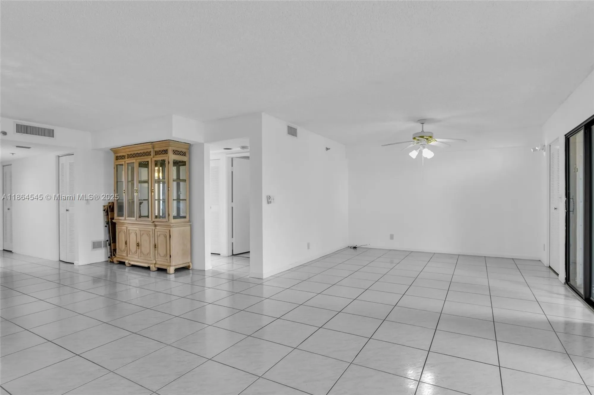 Property Slideshow image 18 of 62 | 7360 s oriole blvd 806, Delray Beach, FL, 33446