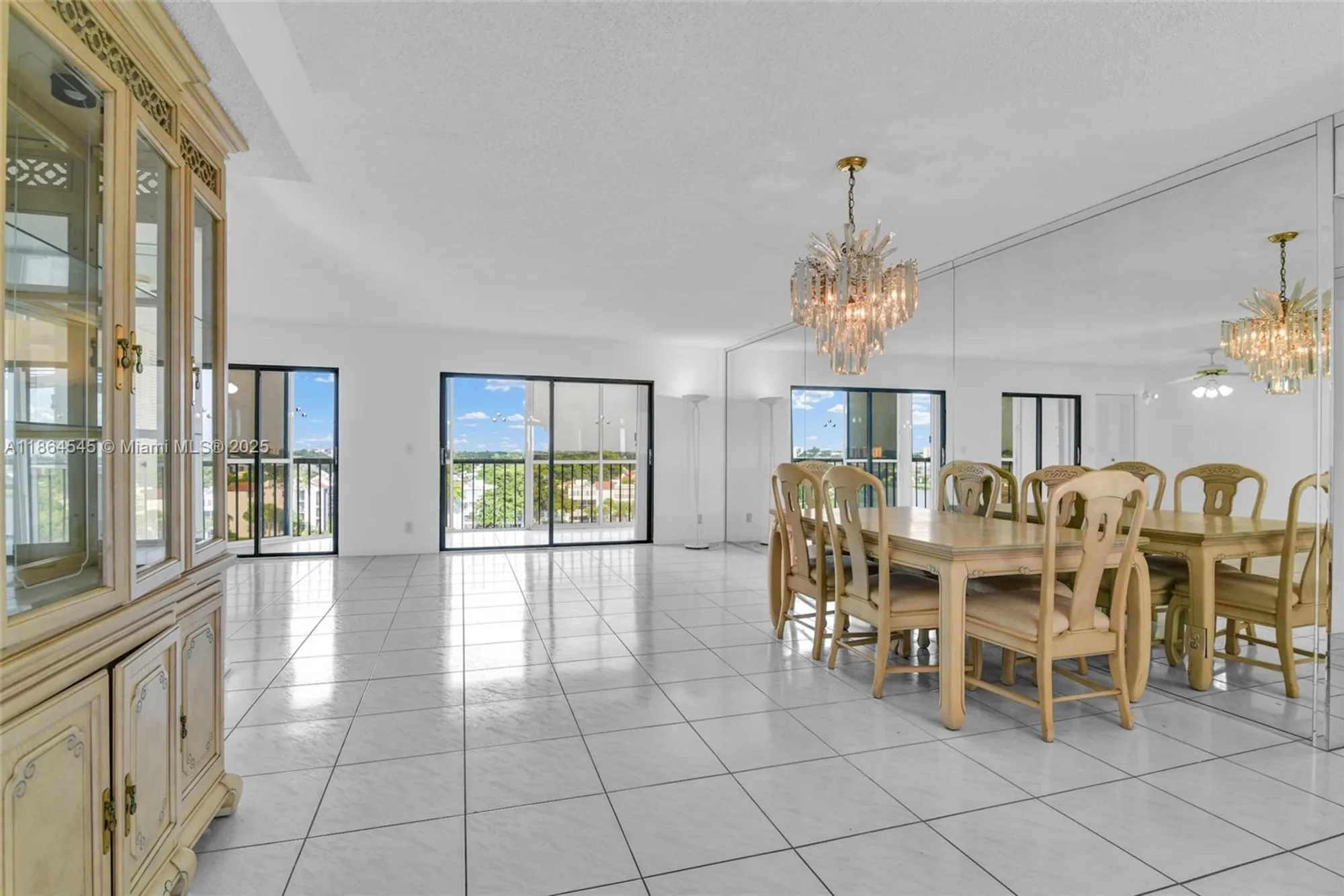 Property Slideshow image 11 of 62 | 7360 s oriole blvd 806, Delray Beach, FL, 33446