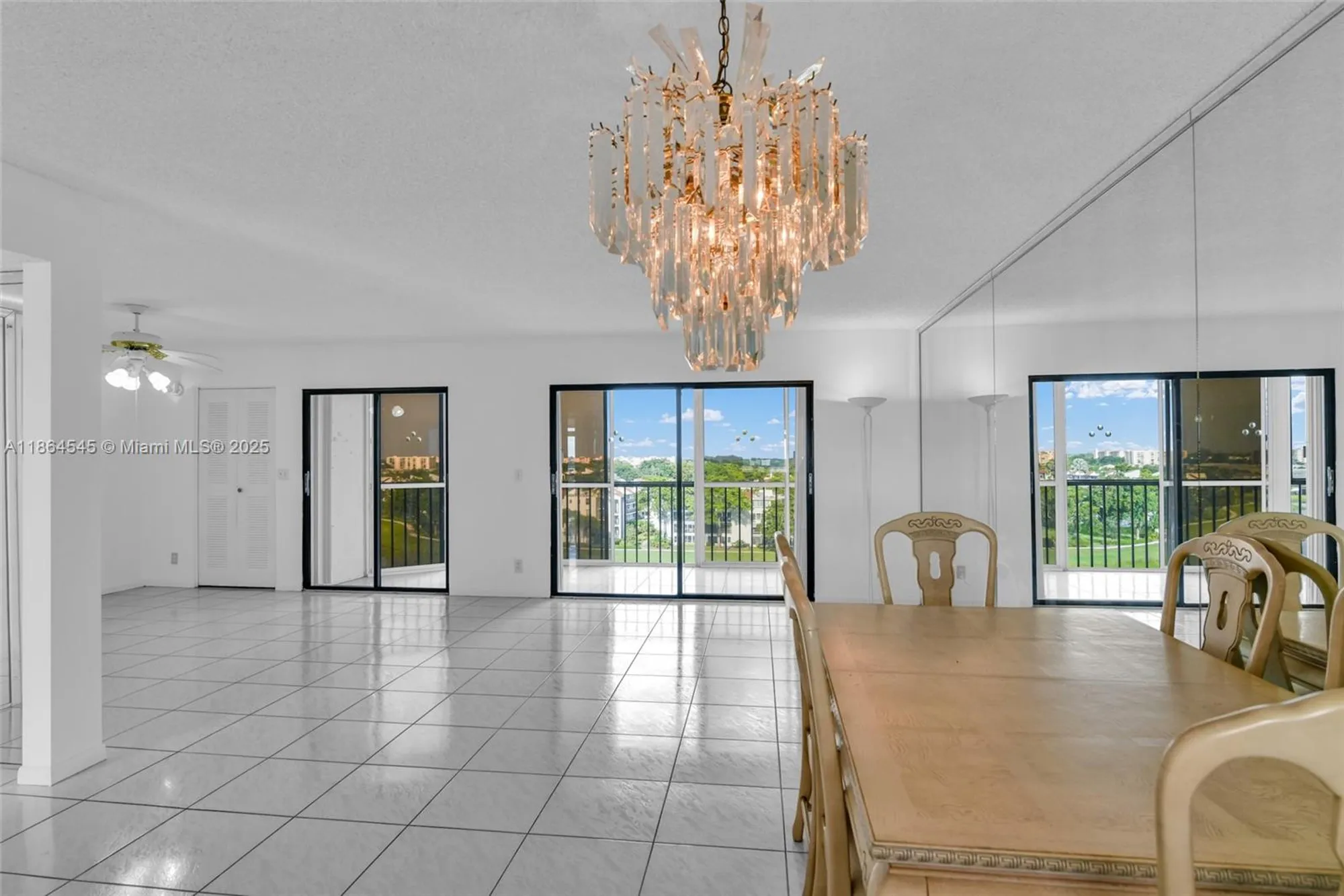 Property Slideshow image 12 of 62 | 7360 s oriole blvd 806, Delray Beach, FL, 33446