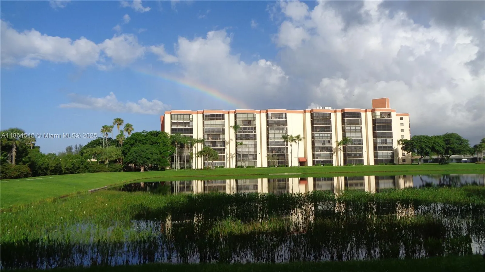 Property Slideshow image 43 of 62 | 7360 s oriole blvd 806, Delray Beach, FL, 33446