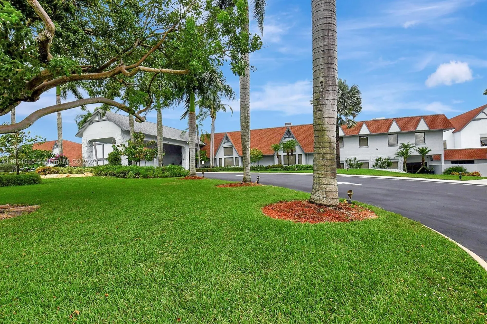 Property Slideshow image 50 of 62 | 7360 s oriole blvd 806, Delray Beach, FL, 33446