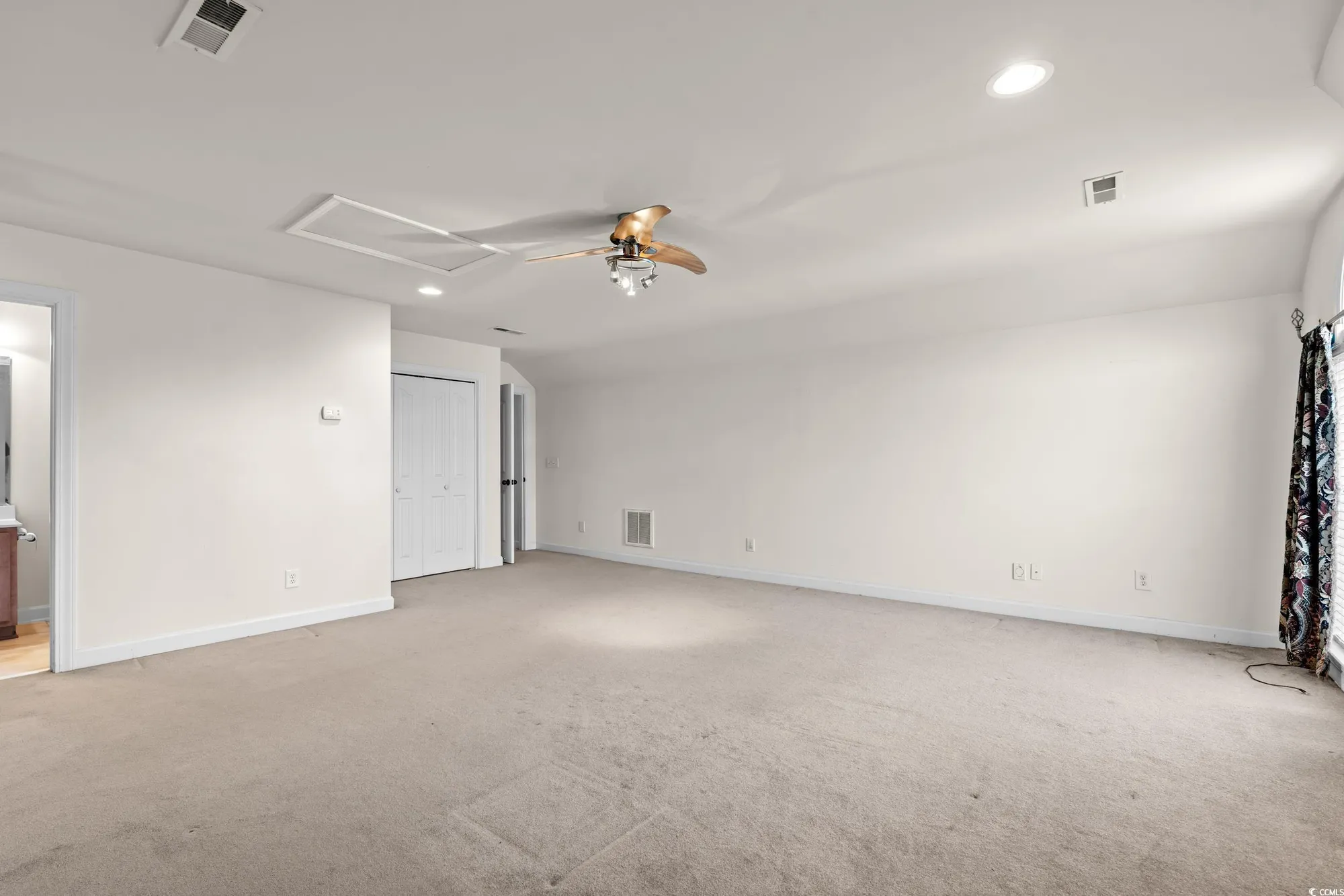 Property Slideshow image 22 of 40 | 311 highfield loop, Myrtle Beach, SC, 29579