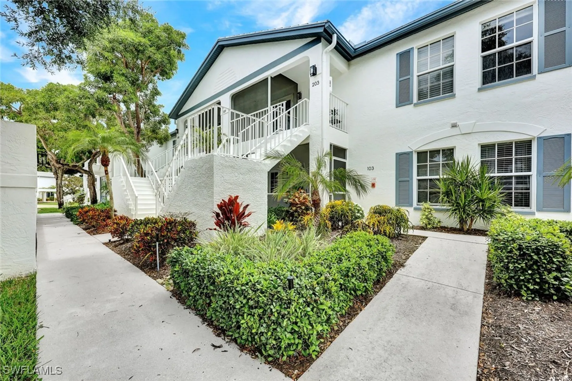 Property Slideshow image 1 of 19 | 859 tanbark dr 103, Naples, FL, 34108