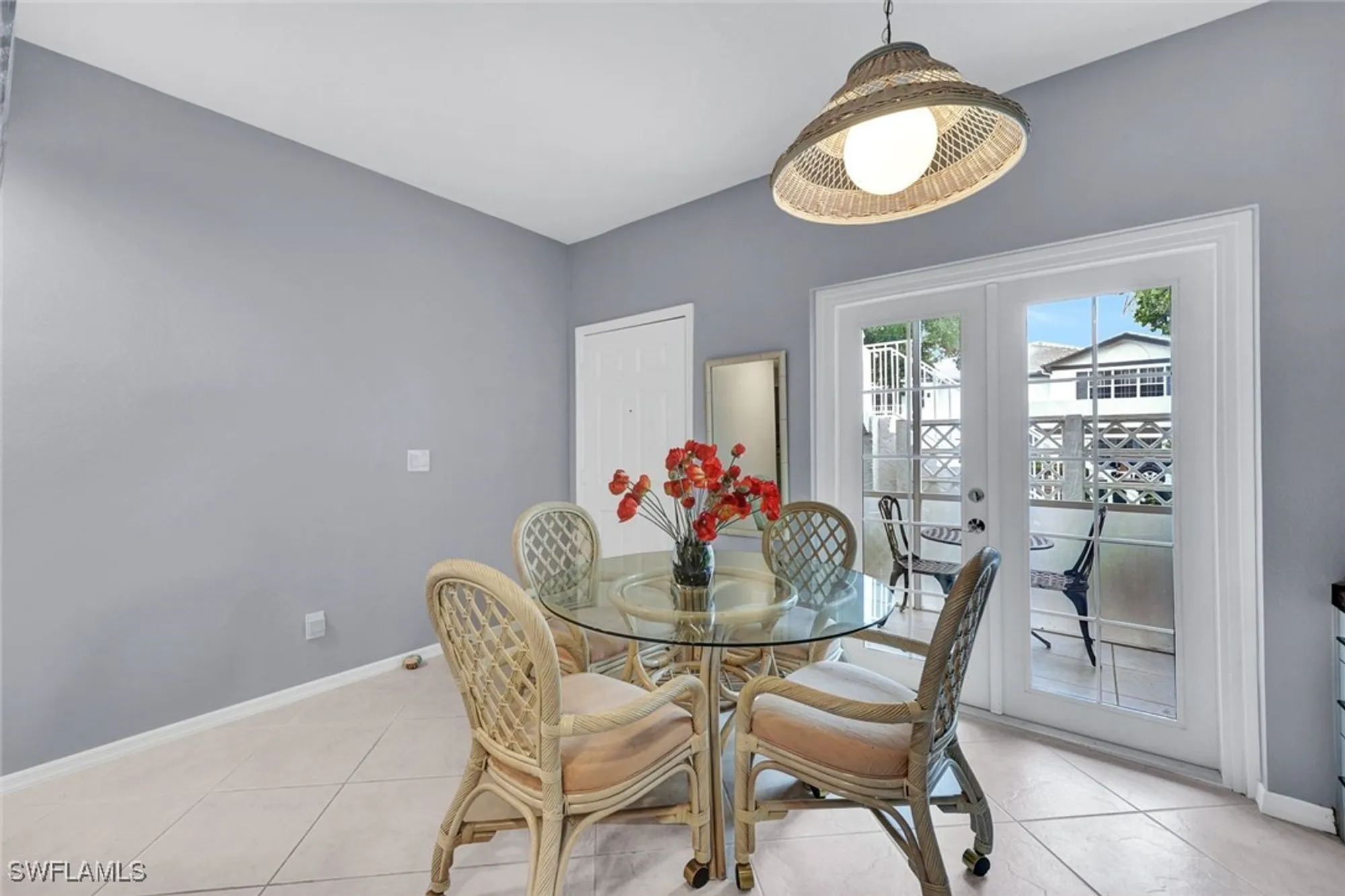 Property Slideshow image 9 of 19 | 859 tanbark dr 103, Naples, FL, 34108