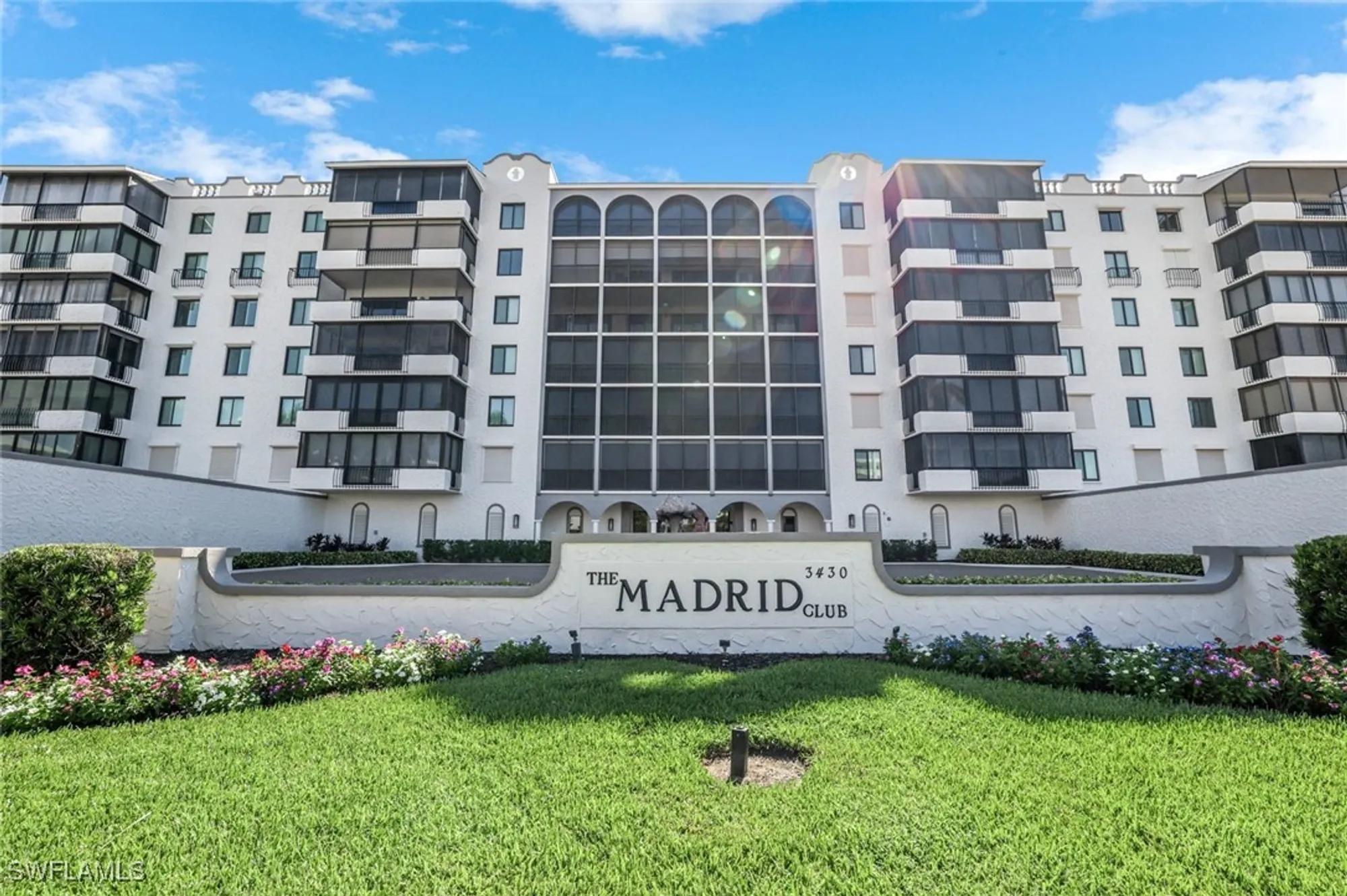 Property Slideshow image 25 of 28 | 3430 gulf shore blvd 5j, Naples, FL, 34103