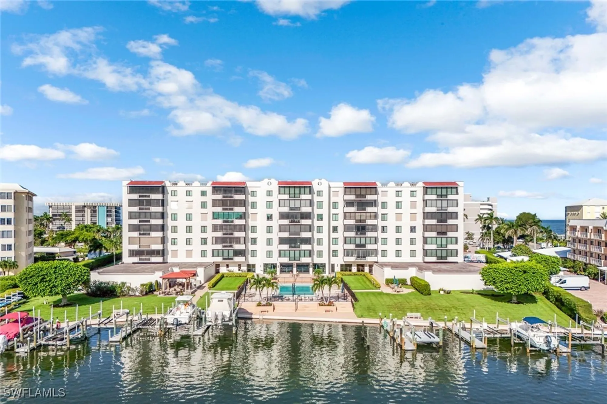 Property Slideshow image 27 of 28 | 3430 gulf shore blvd 5j, Naples, FL, 34103