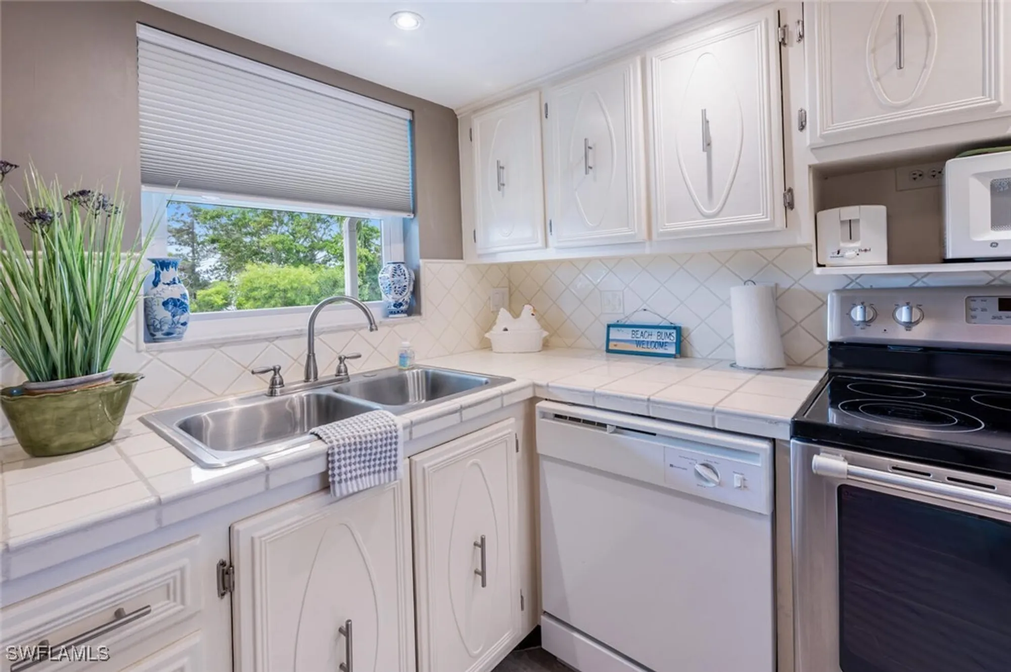 Property Slideshow image 9 of 26 | 325 charlemagne blvd b203, Naples, FL, 34112