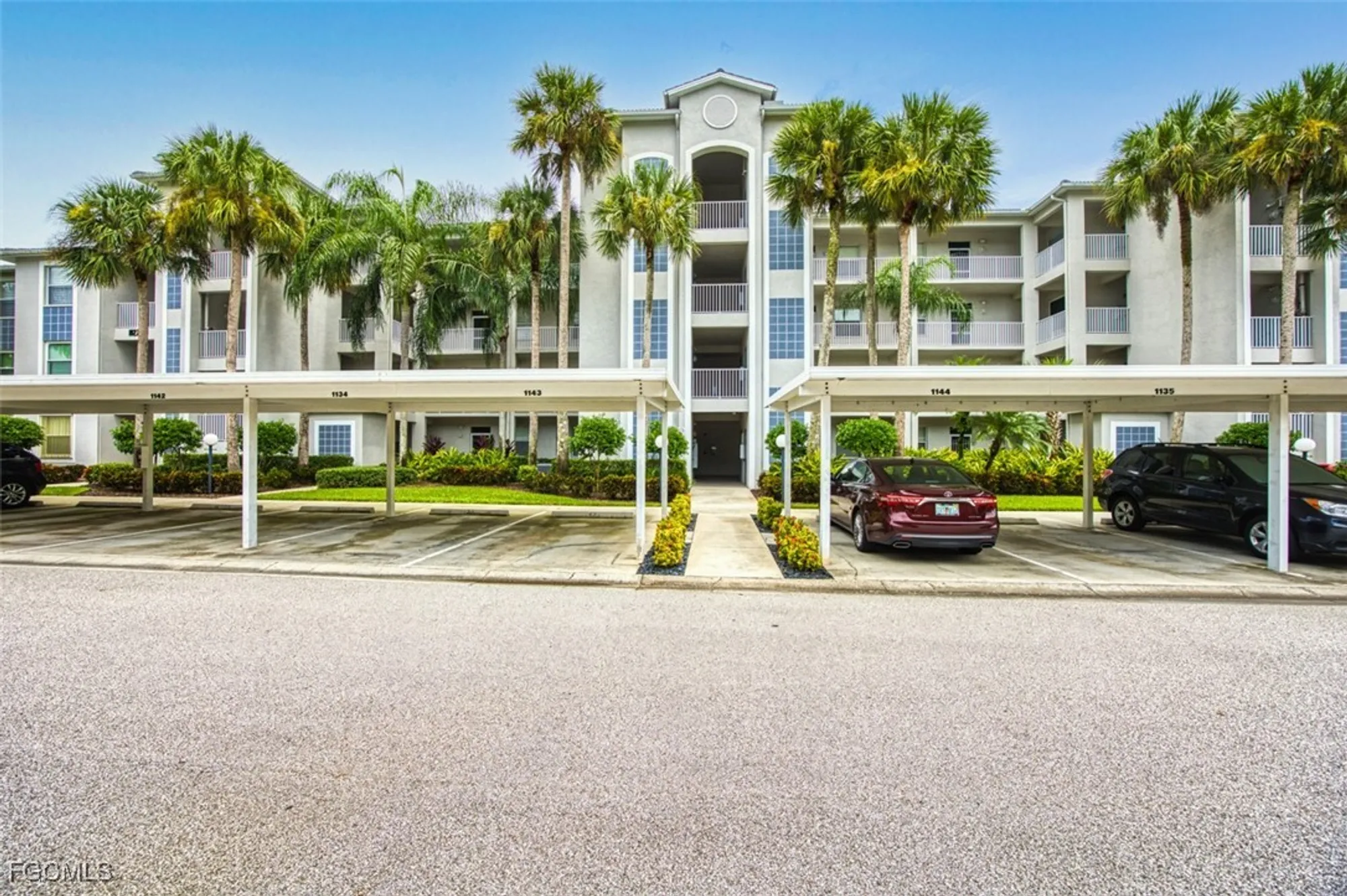 Property Slideshow image 3 of 50 | 10275 bismark palm way apt 1124, Fort Myers, FL, 33966