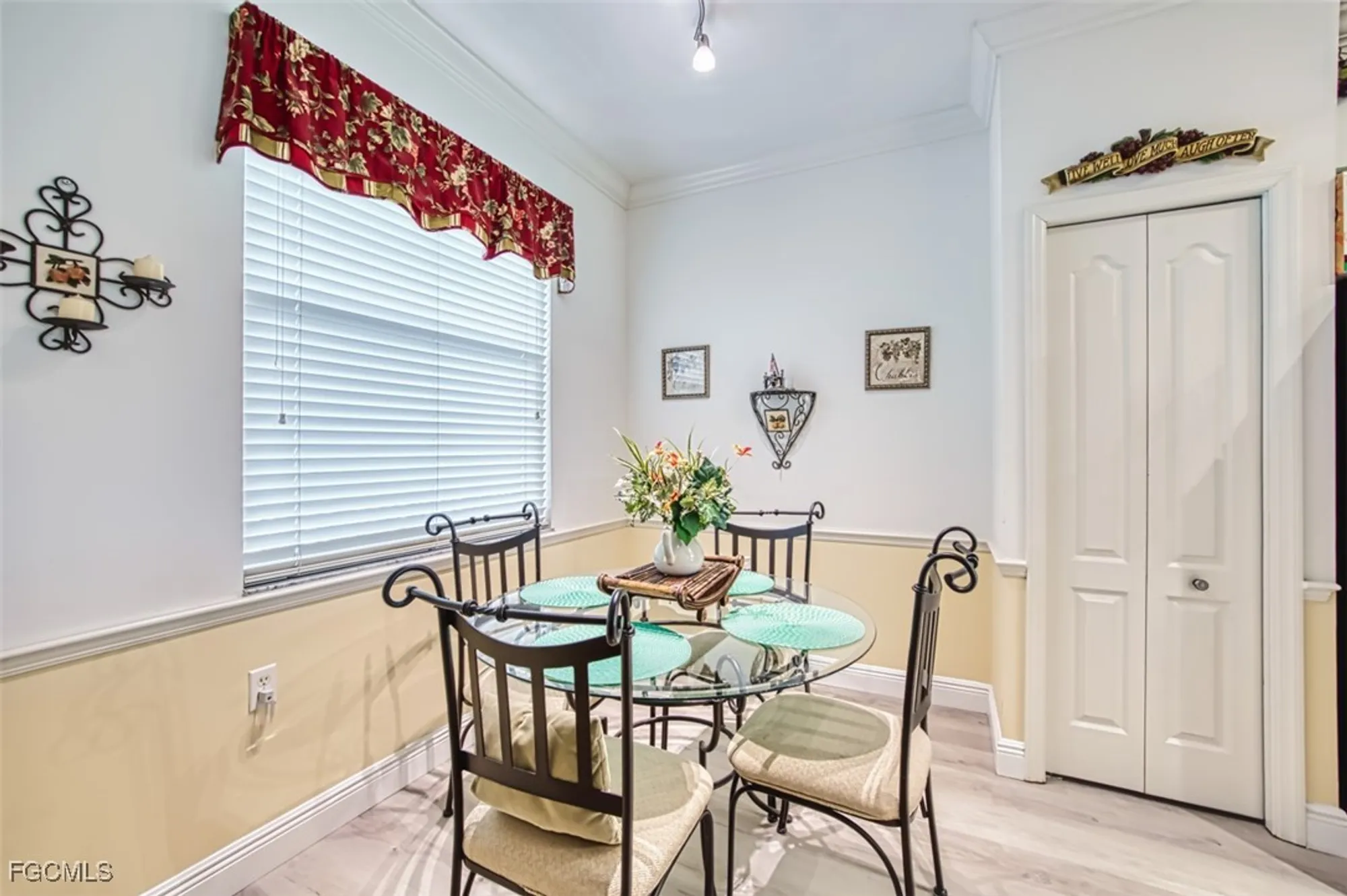Property Slideshow image 8 of 50 | 10275 bismark palm way apt 1124, Fort Myers, FL, 33966