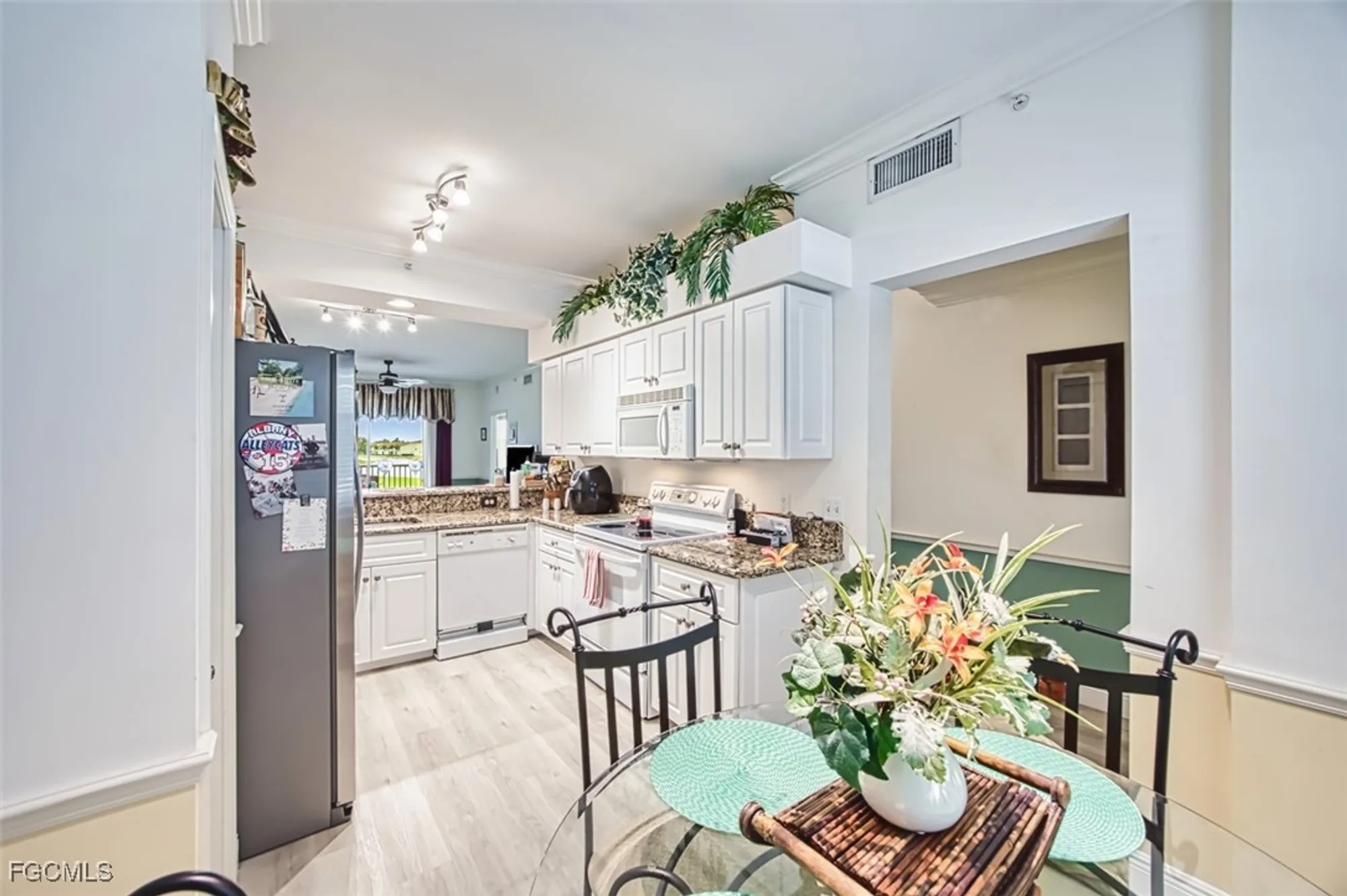 Property Slideshow image 9 of 50 | 10275 bismark palm way apt 1124, Fort Myers, FL, 33966