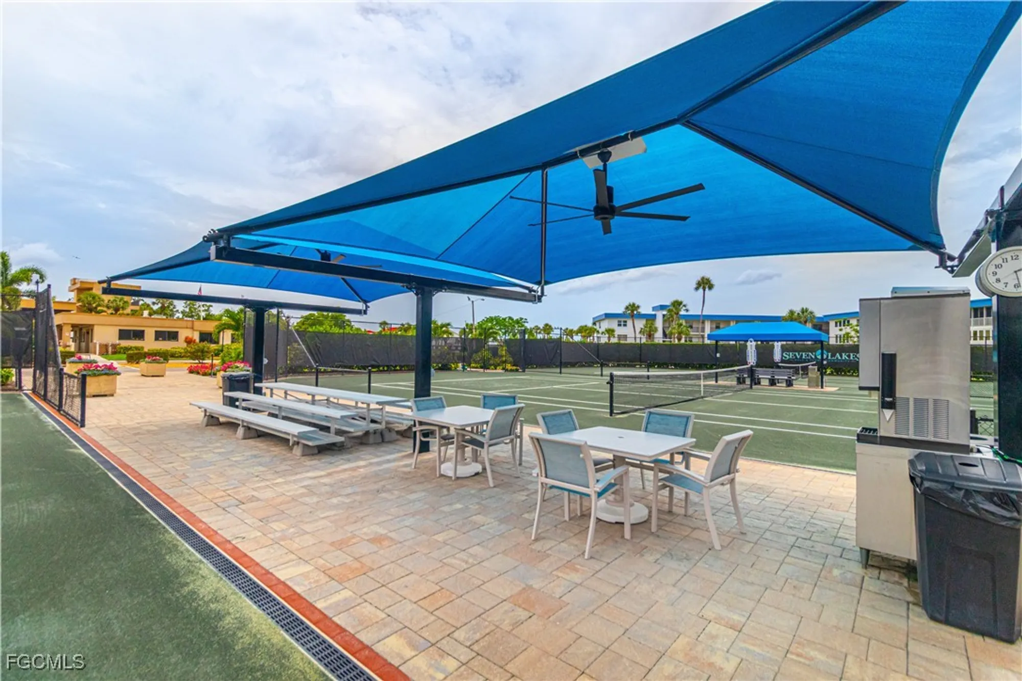 Property Slideshow image 27 of 45 | 7402 lake breeze dr 306, Fort Myers, FL, 33907