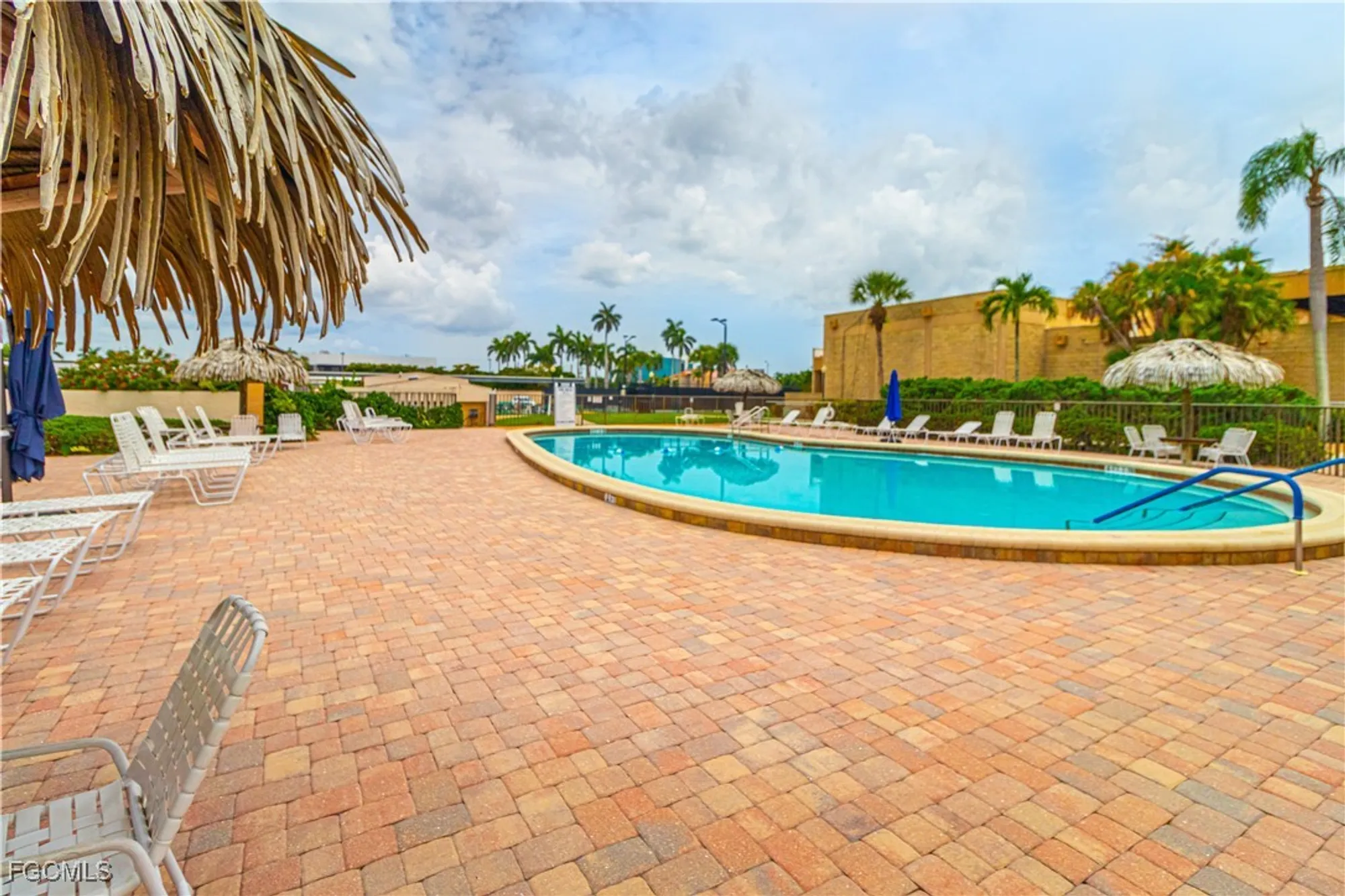Property Slideshow image 20 of 45 | 7402 lake breeze dr 306, Fort Myers, FL, 33907