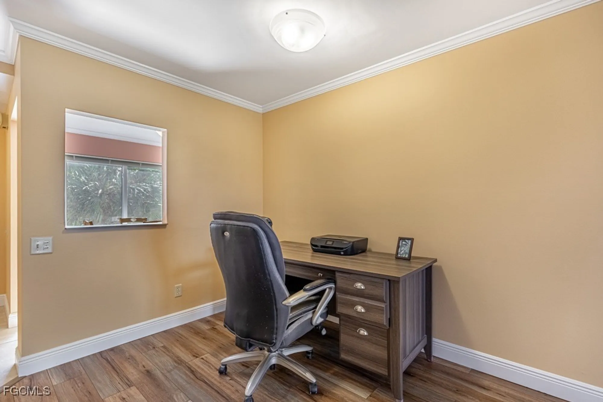 Property Slideshow image 7 of 45 | 7402 lake breeze dr 306, Fort Myers, FL, 33907