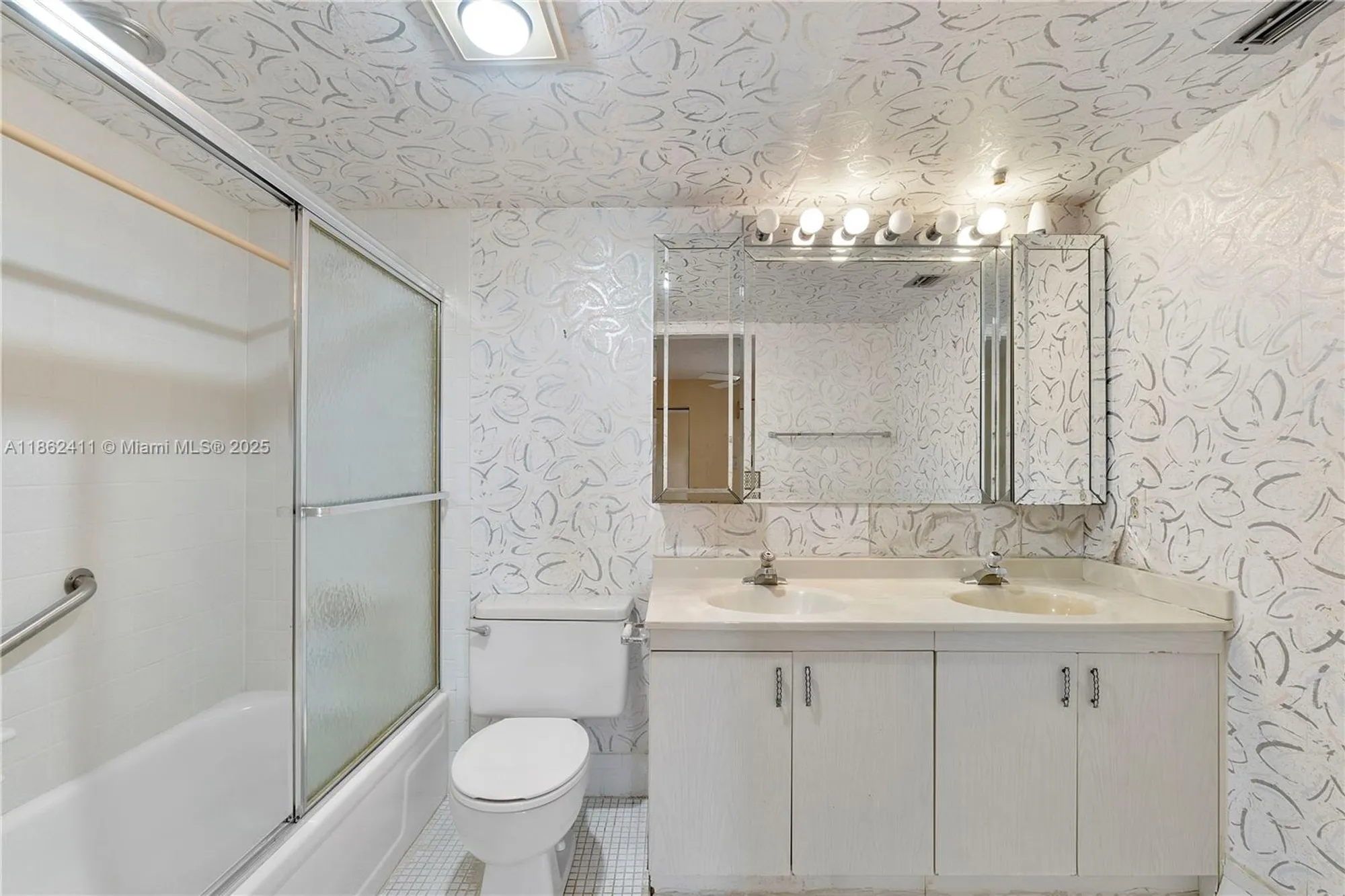 Property Slideshow image 20 of 41 | 2502 antigua ter f4, Coconut Creek, FL, 33066