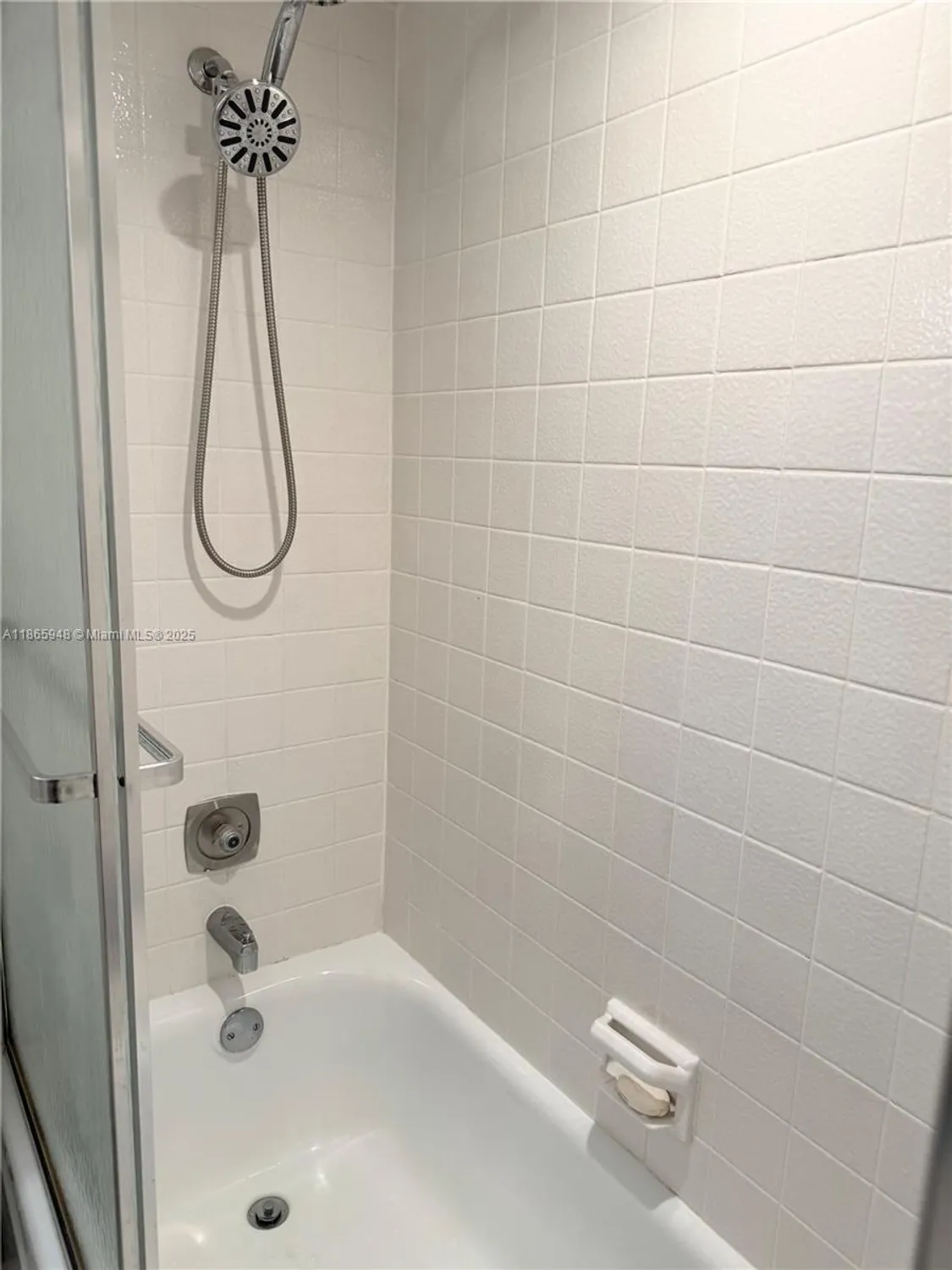 Property Slideshow image 19 of 54 | 2405 antigua cir m4, Coconut Creek, FL, 33066