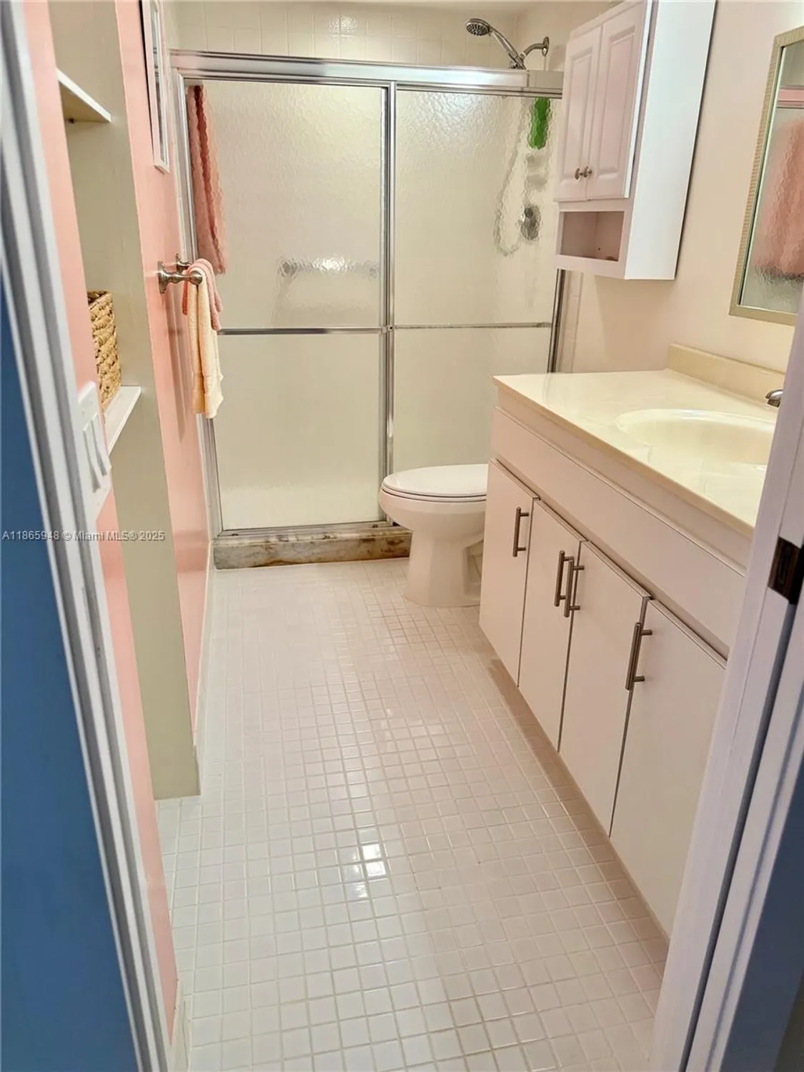 Property Slideshow image 25 of 54 | 2405 antigua cir m4, Coconut Creek, FL, 33066