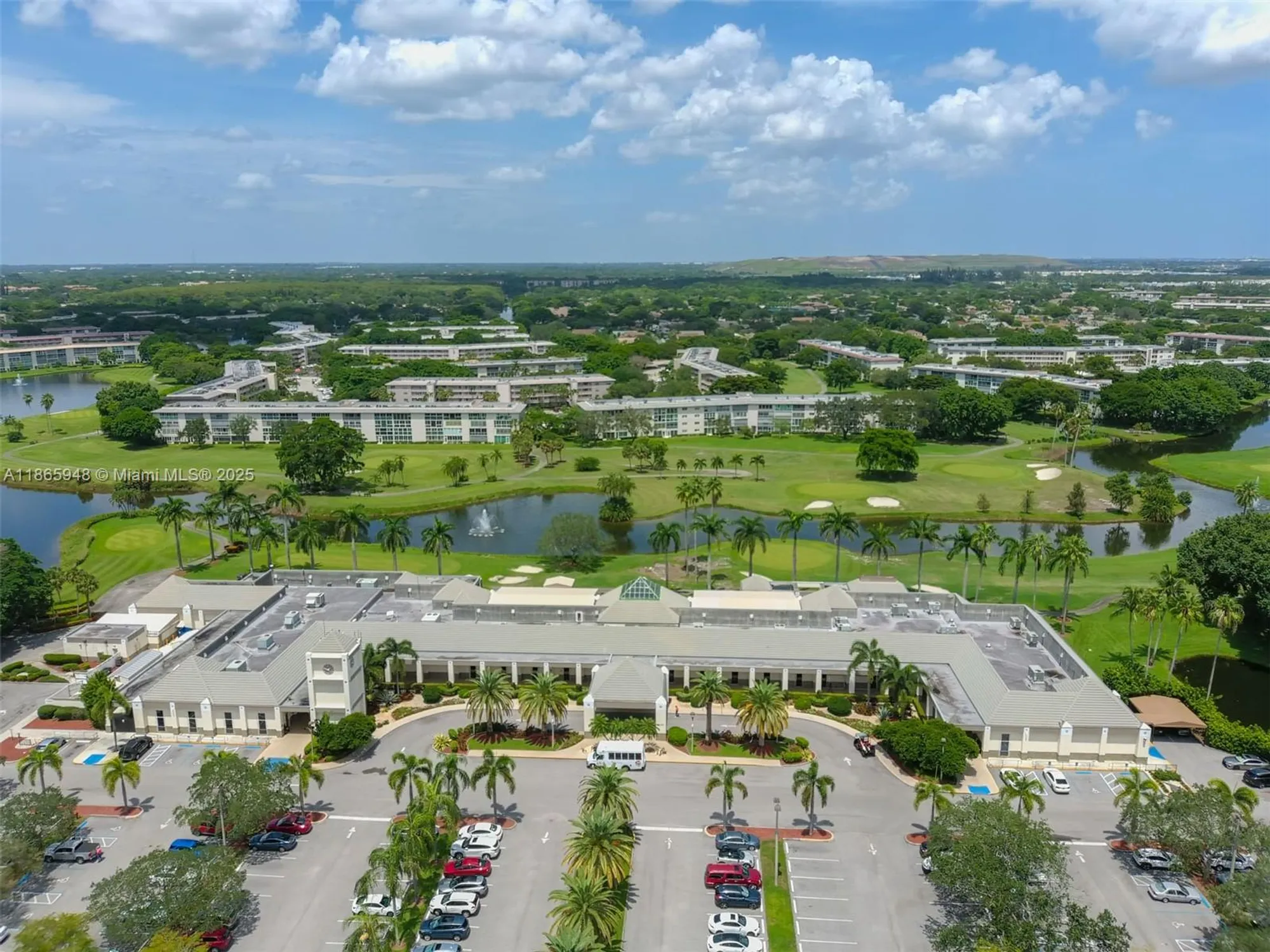 Property Slideshow image 38 of 54 | 2405 antigua cir m4, Coconut Creek, FL, 33066