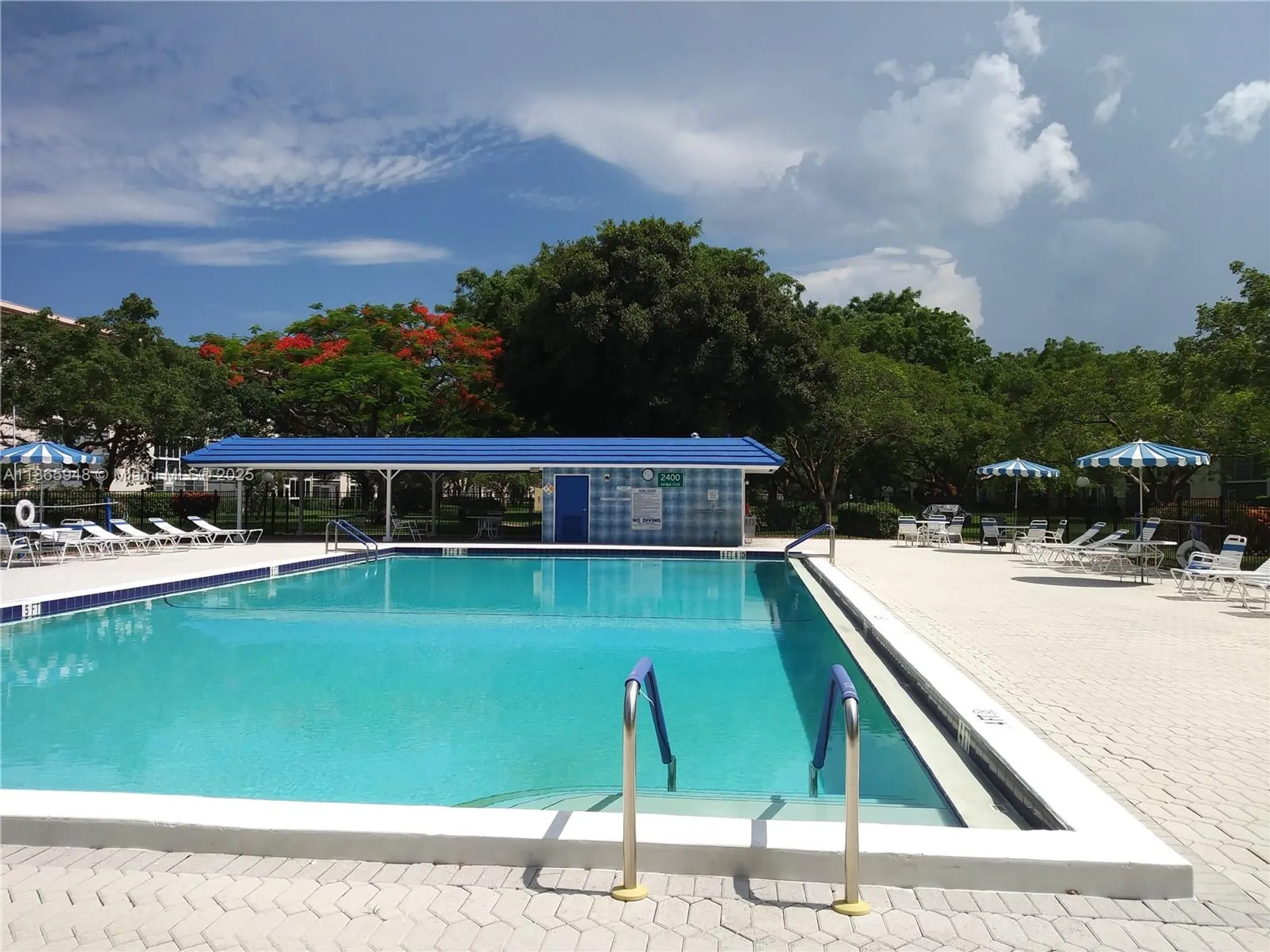 Property Slideshow image 32 of 54 | 2405 antigua cir m4, Coconut Creek, FL, 33066