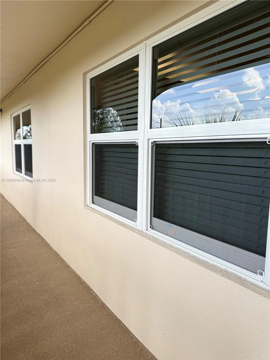 Property Slideshow image 4 of 54 | 2405 antigua cir m4, Coconut Creek, FL, 33066