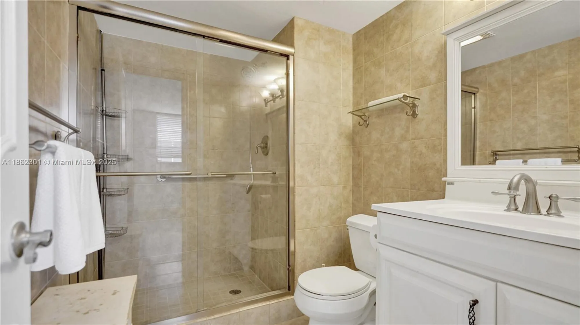 Property Slideshow image 12 of 26 | 681 s hollybrook dr 203, Pembroke Pines, FL, 33025
