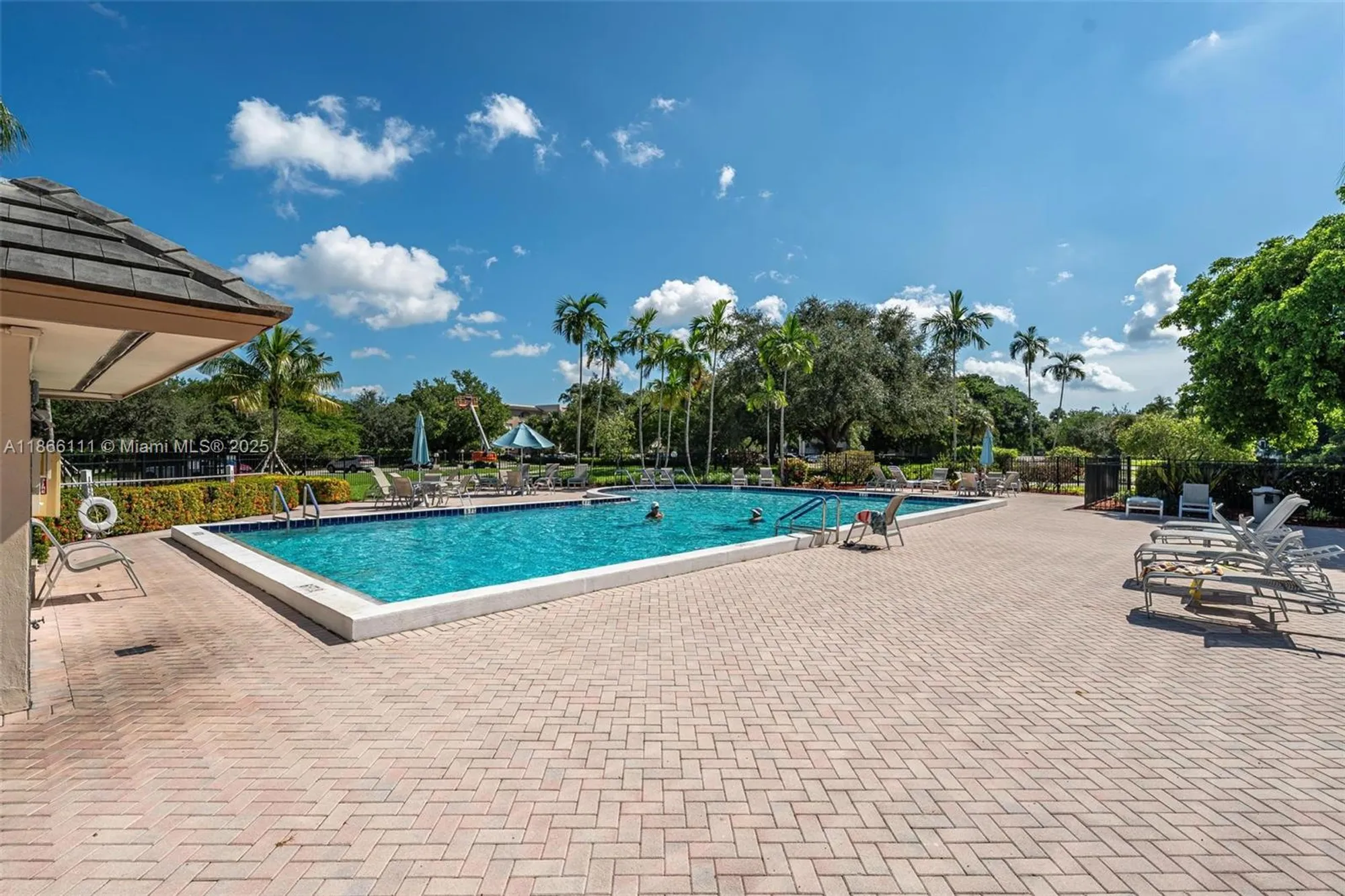 Property Slideshow image 18 of 21 | 4701 martinique dr k1, Coconut Creek, FL, 33066