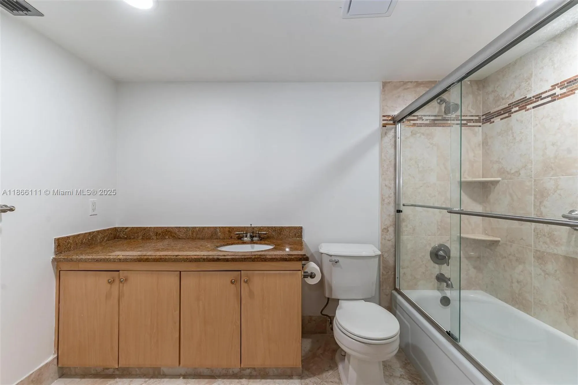 Property Slideshow image 12 of 21 | 4701 martinique dr k1, Coconut Creek, FL, 33066