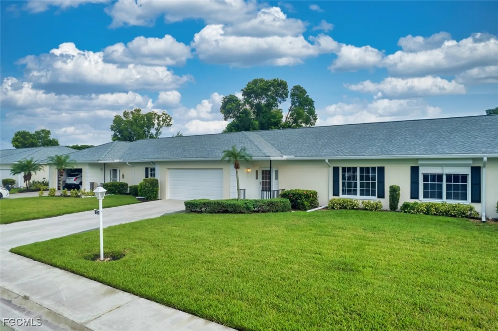 Property Slideshow image 11 of 40 | 1271 s brandywine cir, Fort Myers, FL, 33919