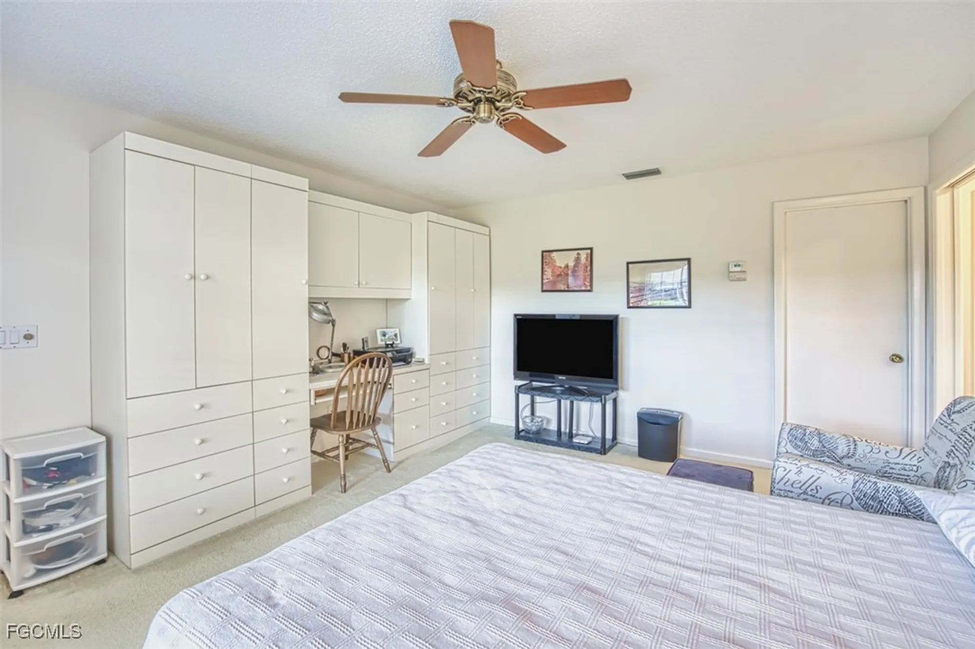 Property Slideshow image 27 of 40 | 1271 s brandywine cir, Fort Myers, FL, 33919
