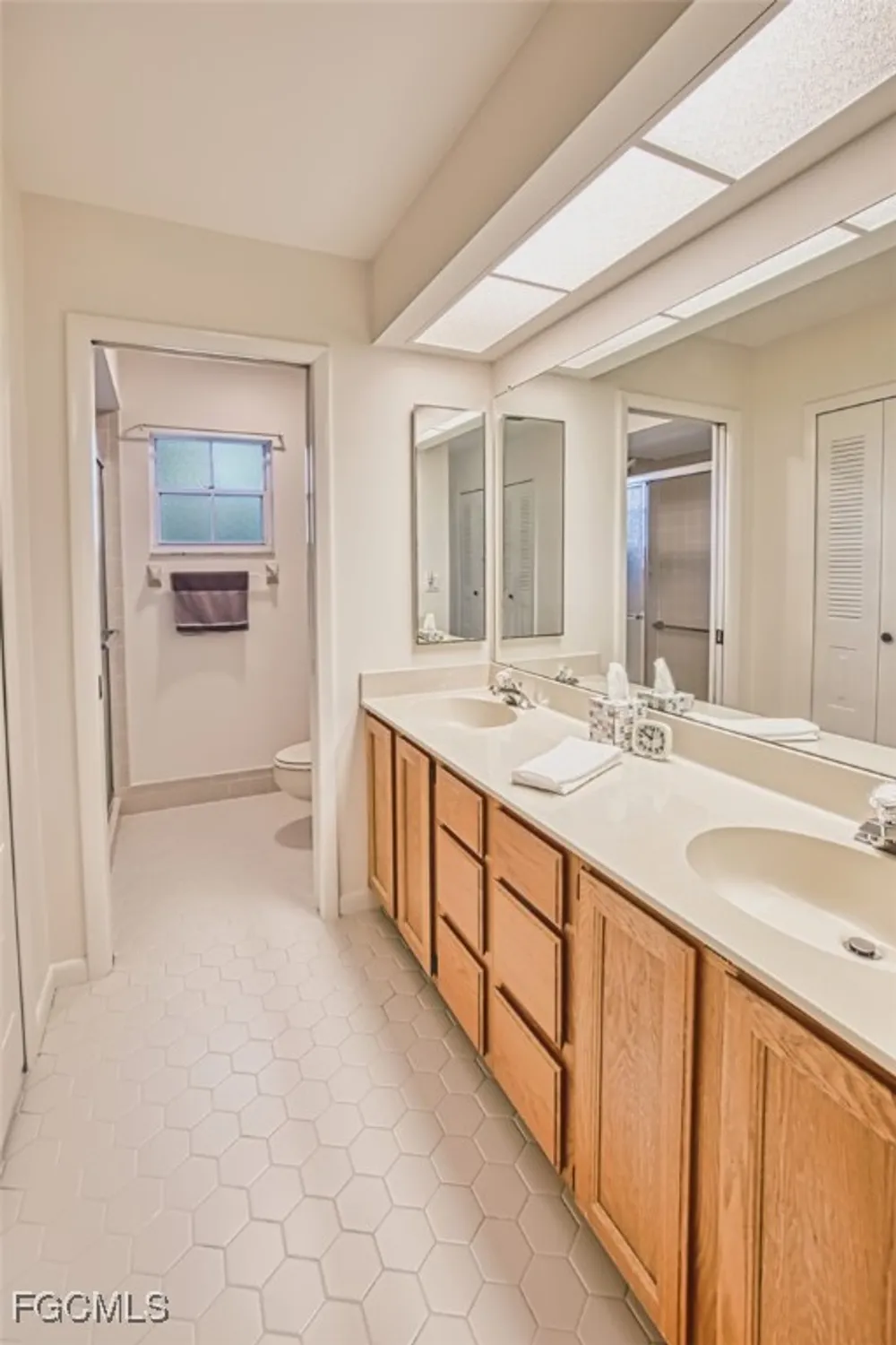 Property Slideshow image 29 of 40 | 1271 s brandywine cir, Fort Myers, FL, 33919