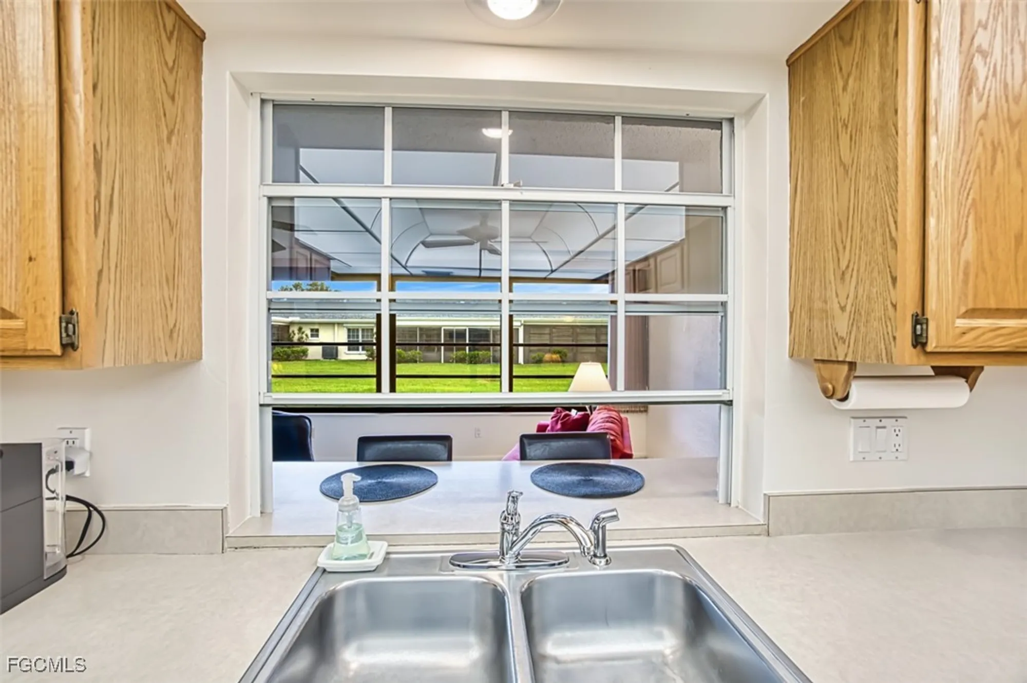 Property Slideshow image 23 of 40 | 1271 s brandywine cir, Fort Myers, FL, 33919