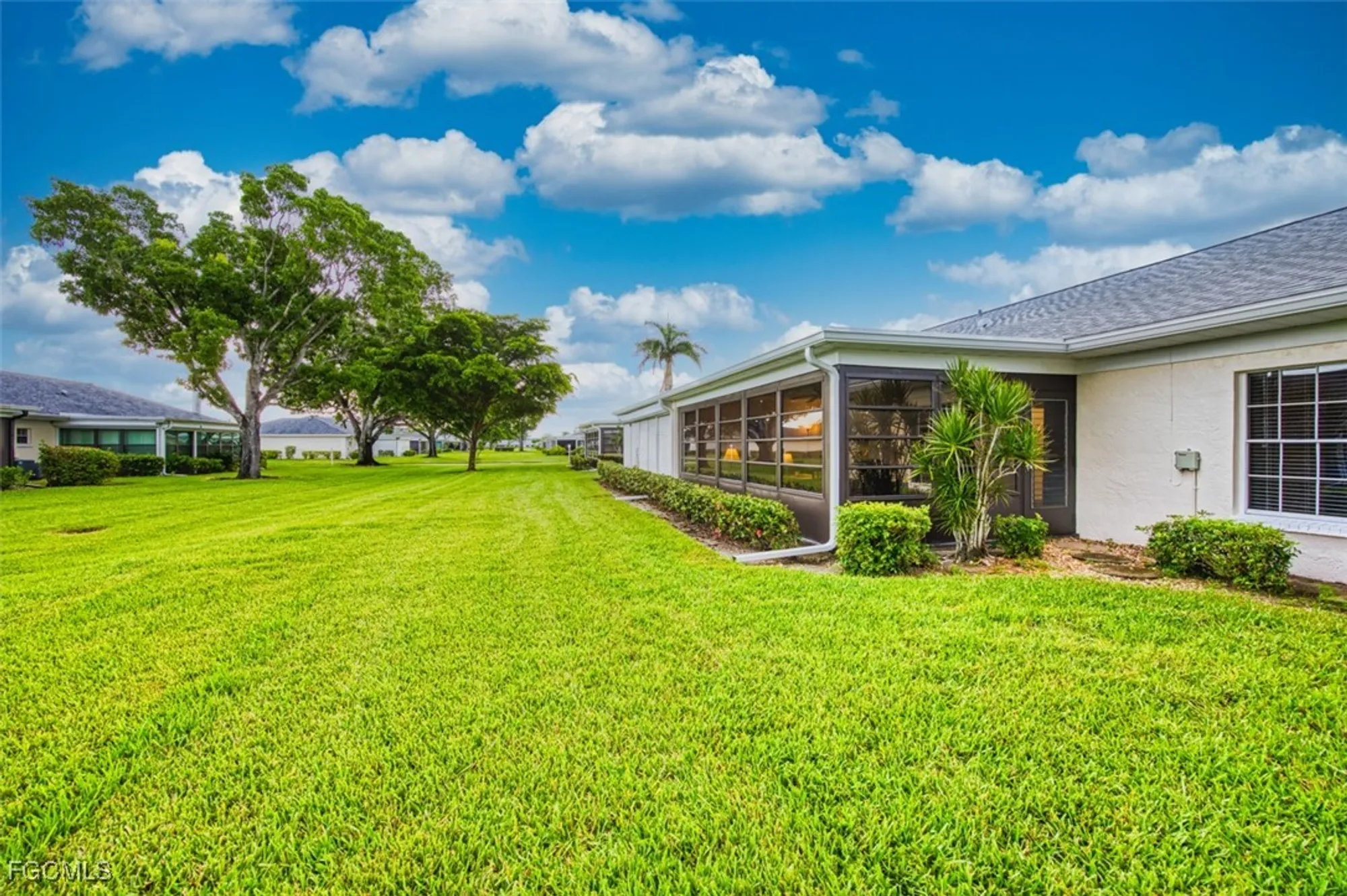 Property Slideshow image 34 of 40 | 1271 s brandywine cir, Fort Myers, FL, 33919