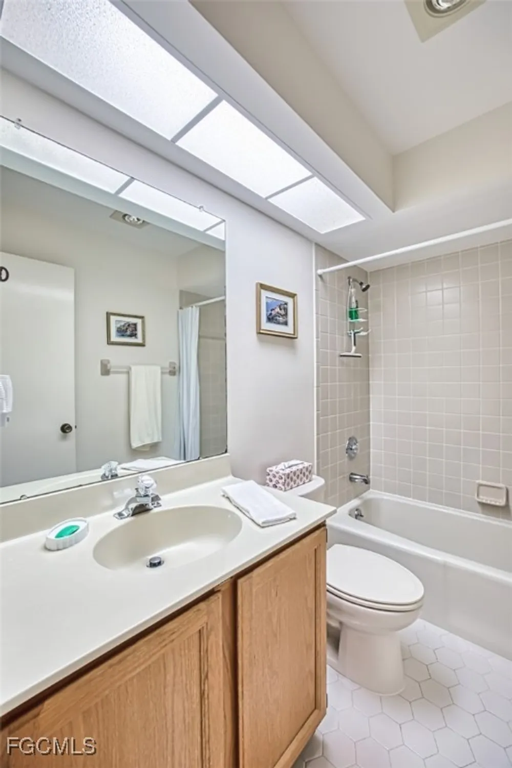 Property Slideshow image 33 of 40 | 1271 s brandywine cir, Fort Myers, FL, 33919