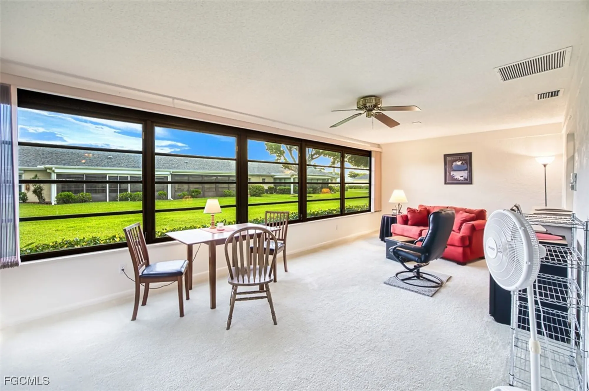 Property Slideshow image 4 of 40 | 1271 s brandywine cir, Fort Myers, FL, 33919
