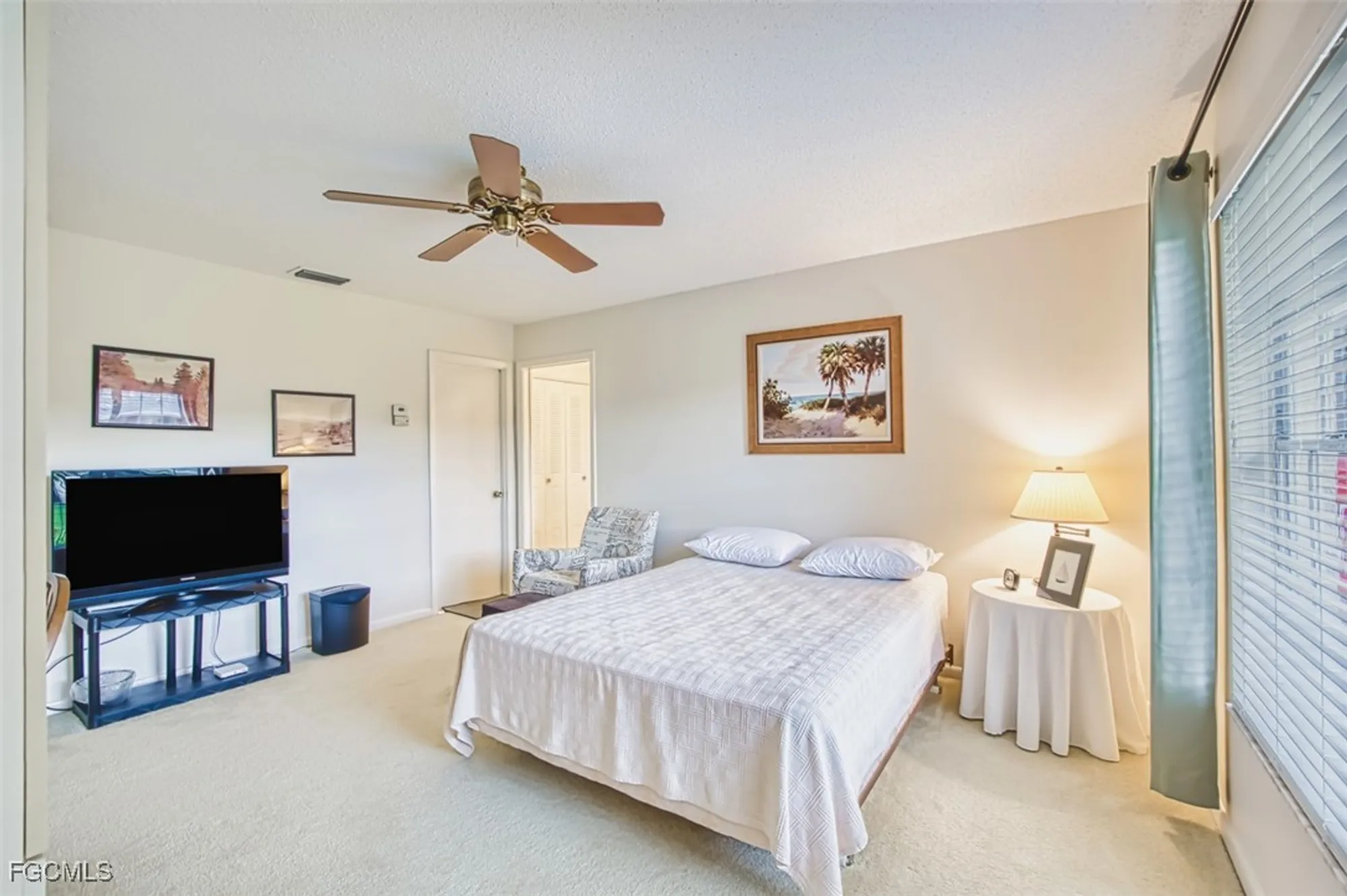 Property Slideshow image 5 of 40 | 1271 s brandywine cir, Fort Myers, FL, 33919