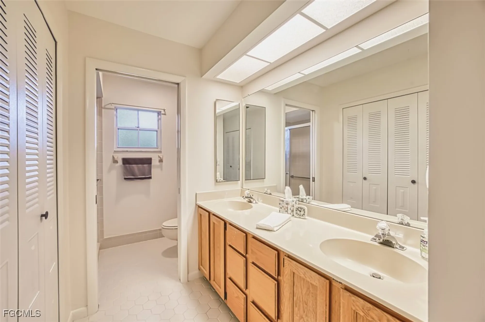 Property Slideshow image 6 of 40 | 1271 s brandywine cir, Fort Myers, FL, 33919